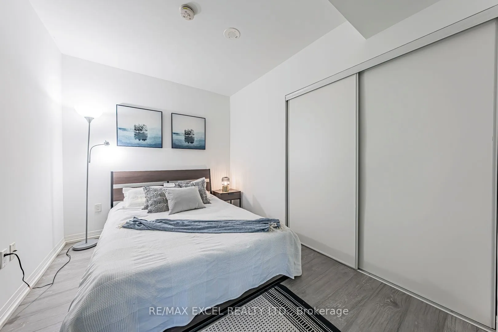 251 Javis St Street W, #740