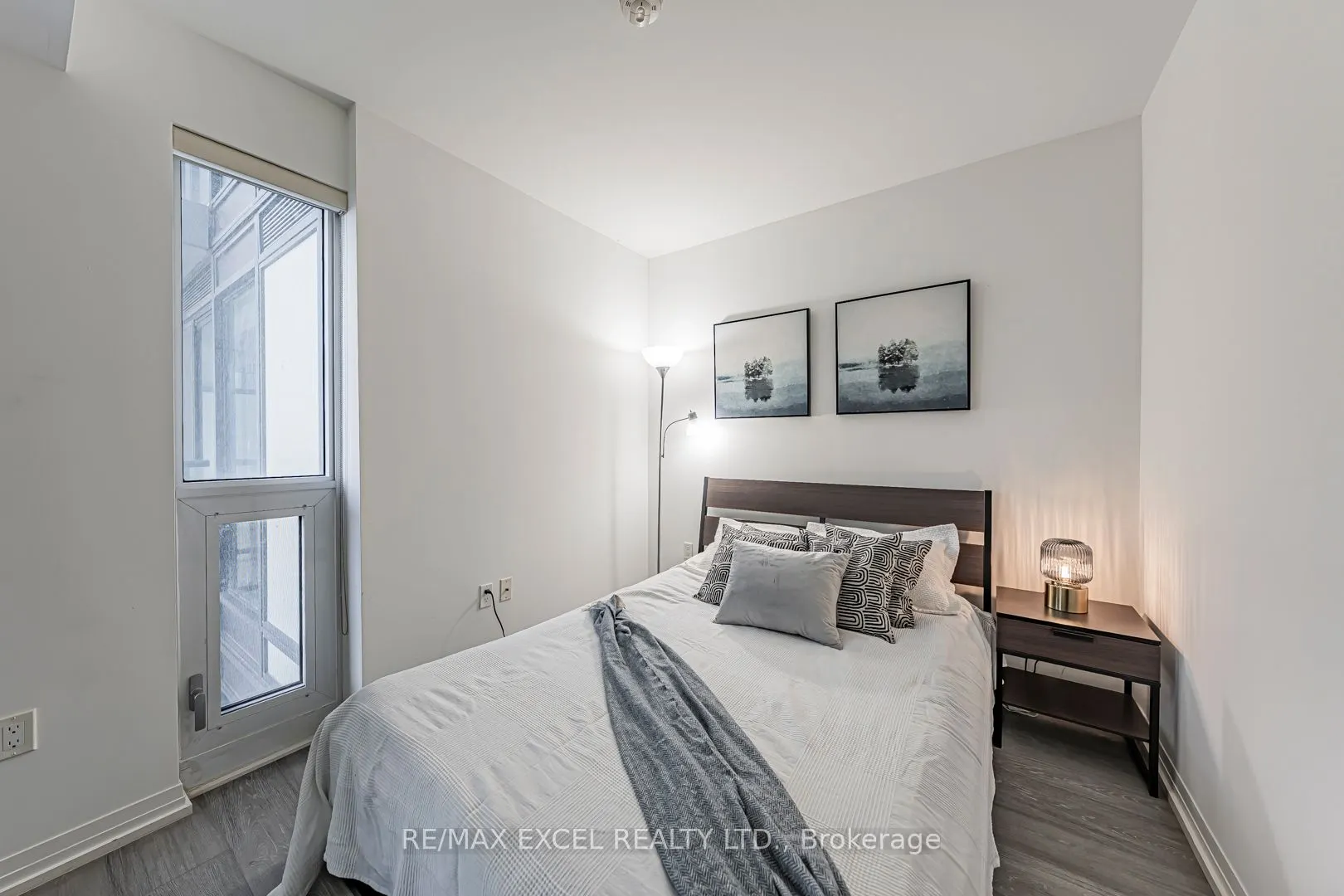 251 Javis St Street W, #740