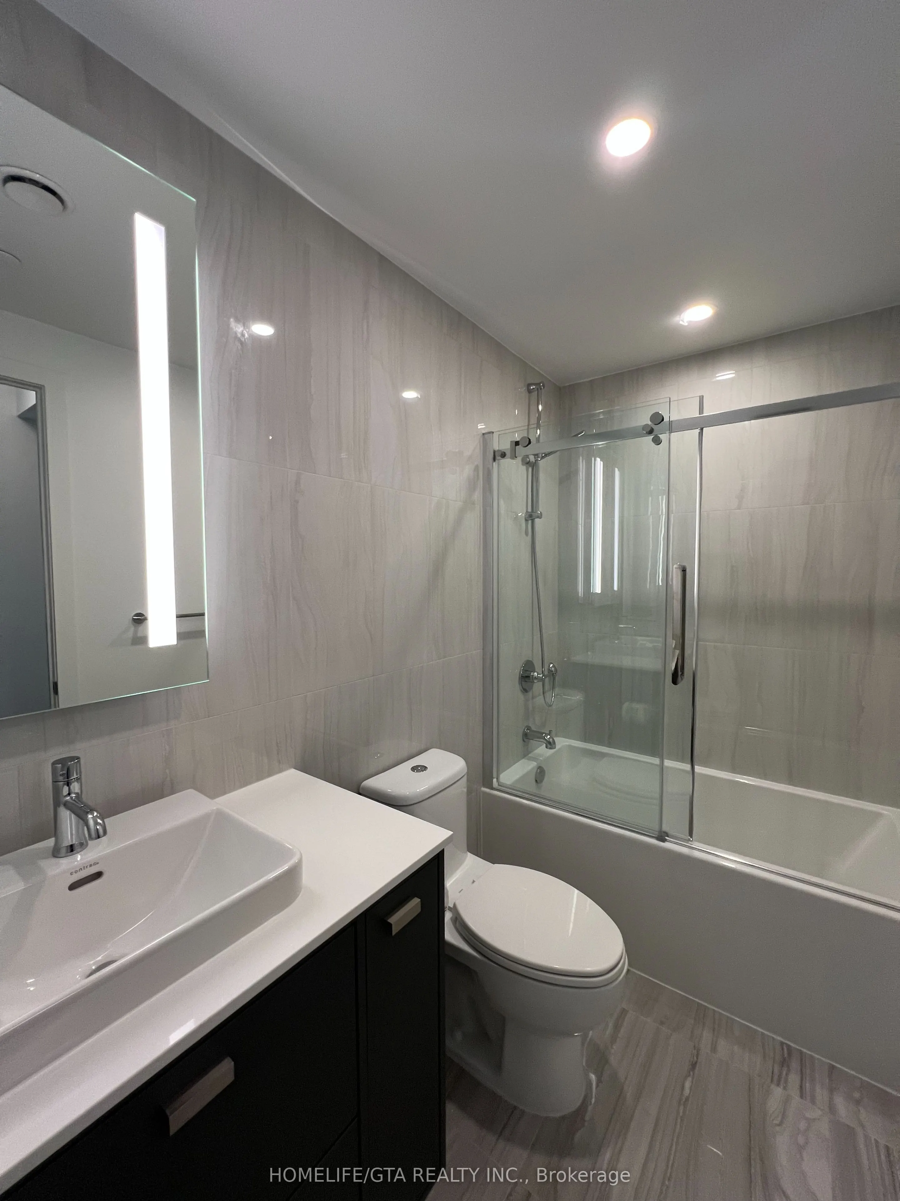 115 Denison Avenue, #904