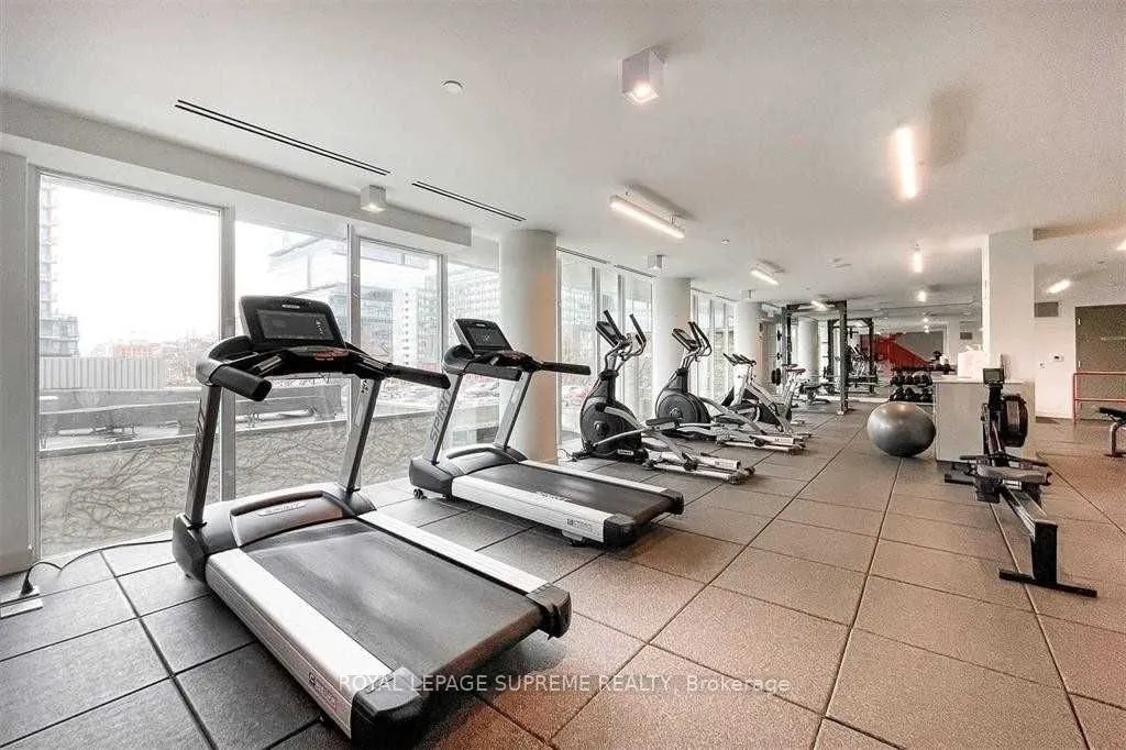 120 Parliament Street, #817