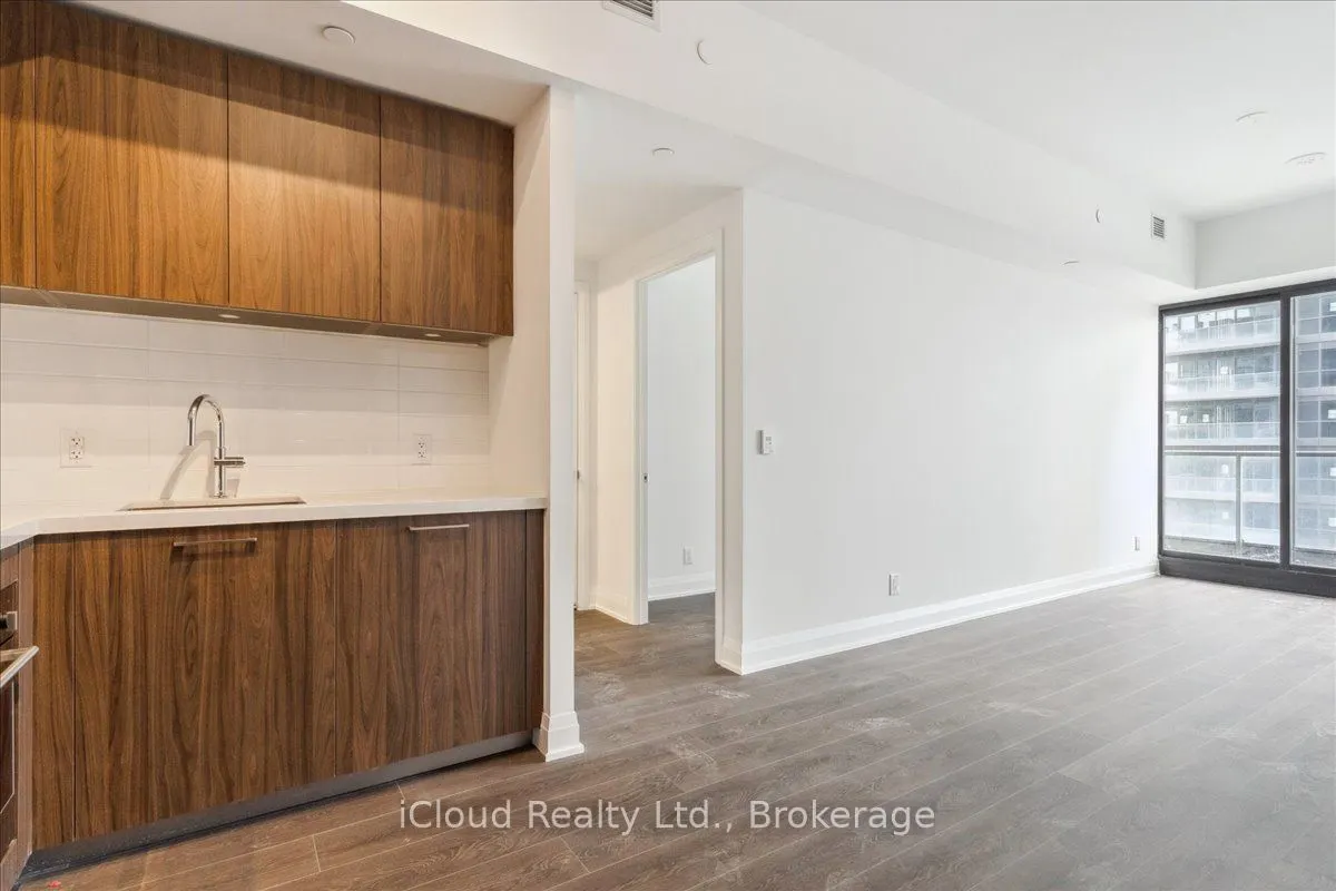 33 Frederick Todd Way, #1012