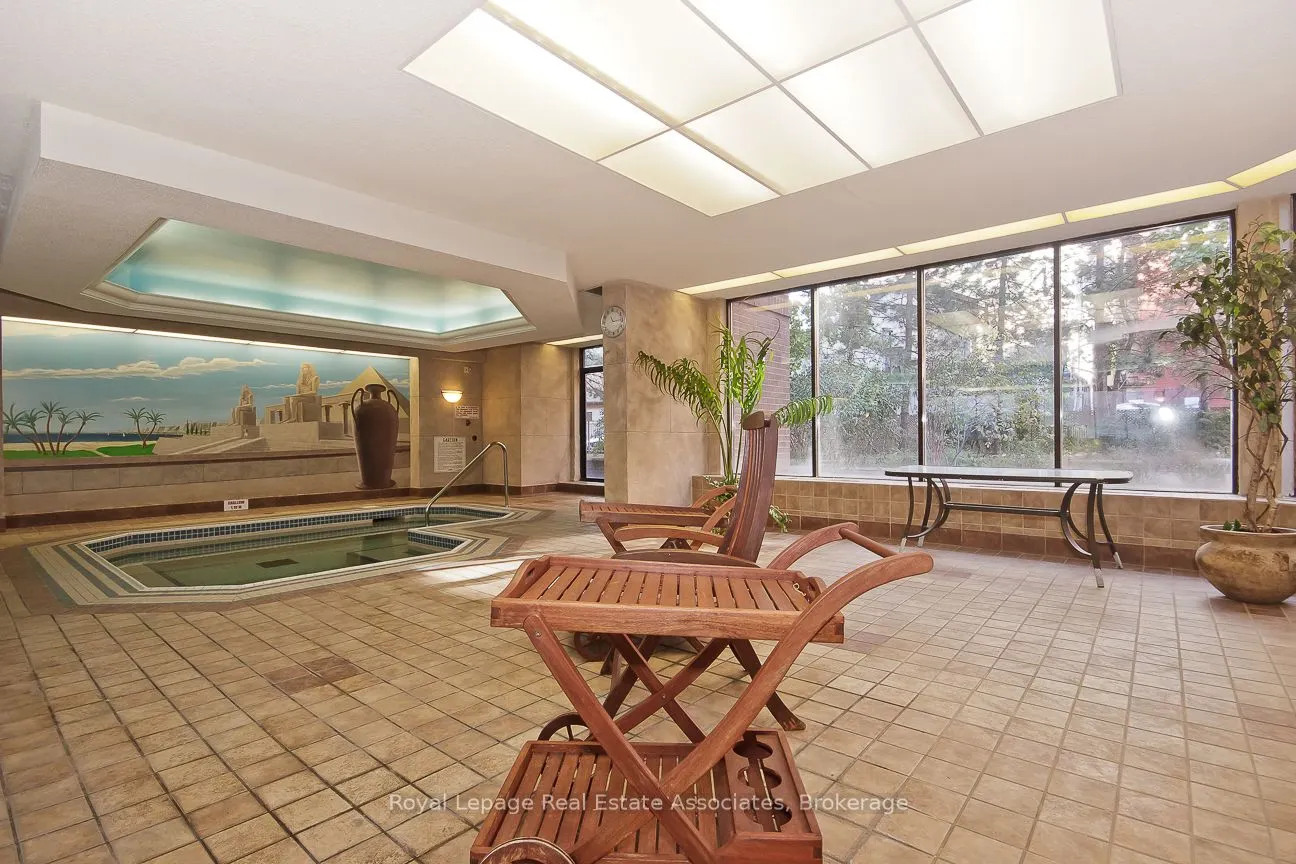 633 Bay Street, #1923