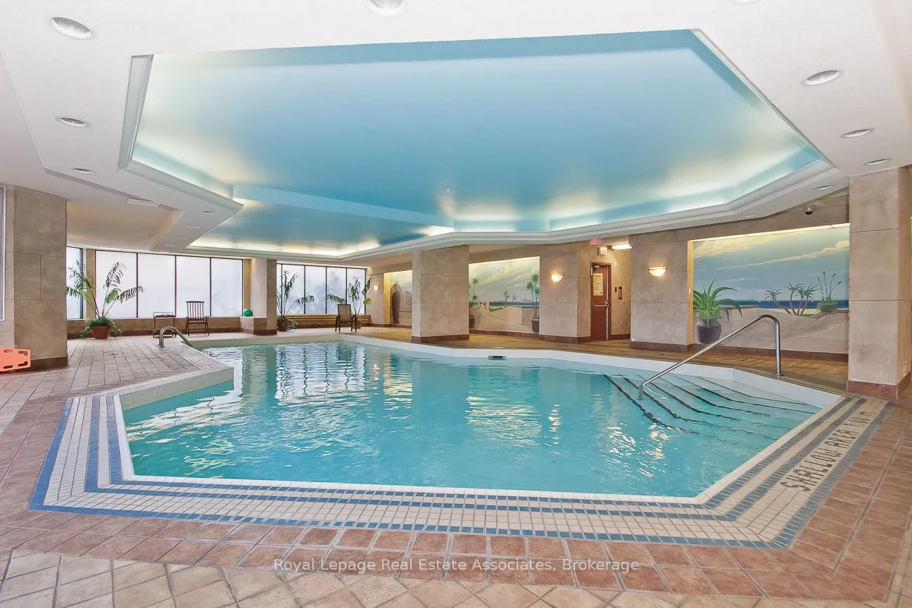 633 Bay Street, #1923