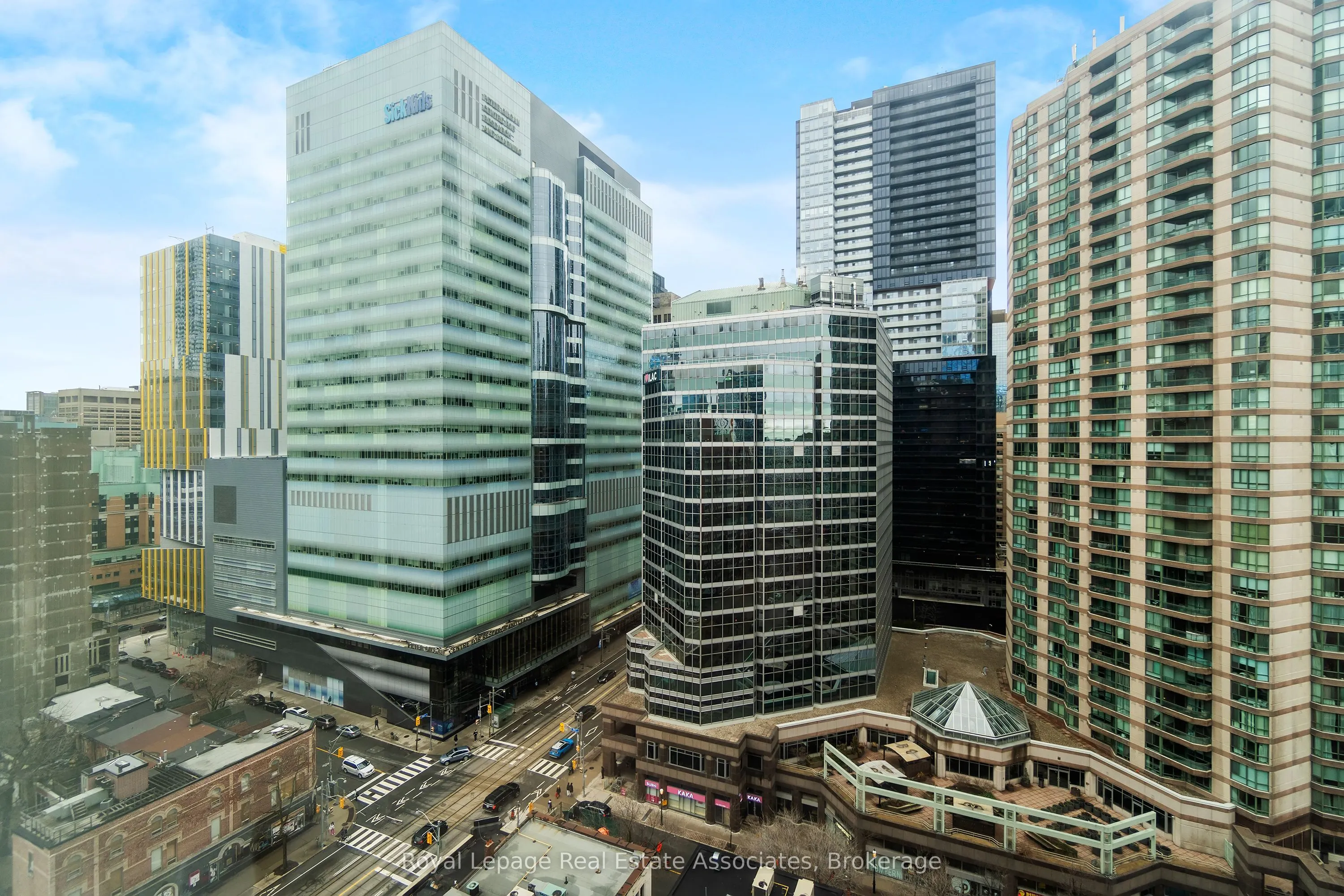 633 Bay Street, #1923