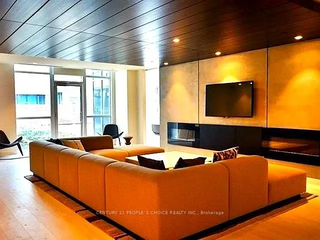 170 Sumach Street, #521