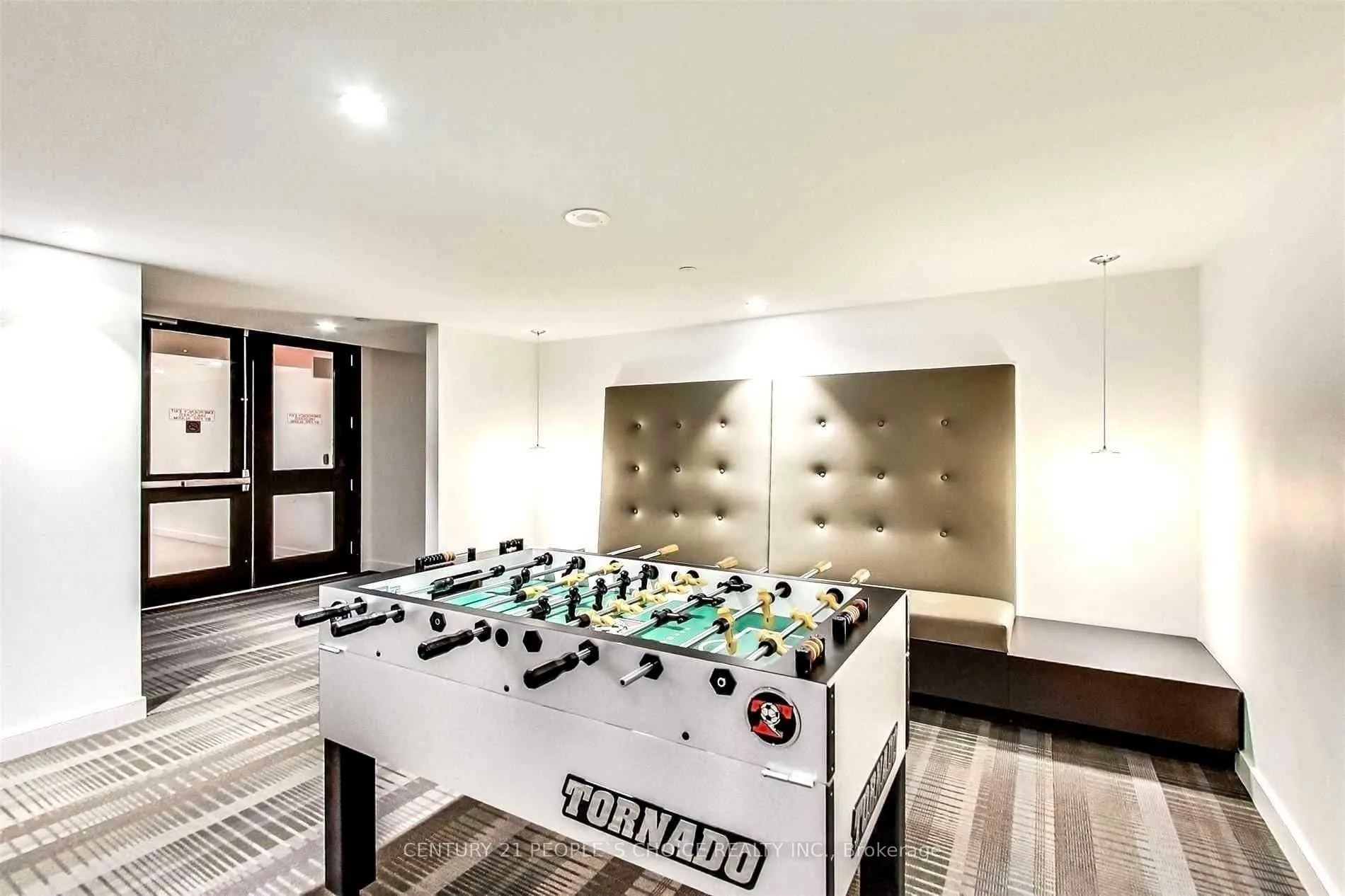 170 Sumach Street, #521