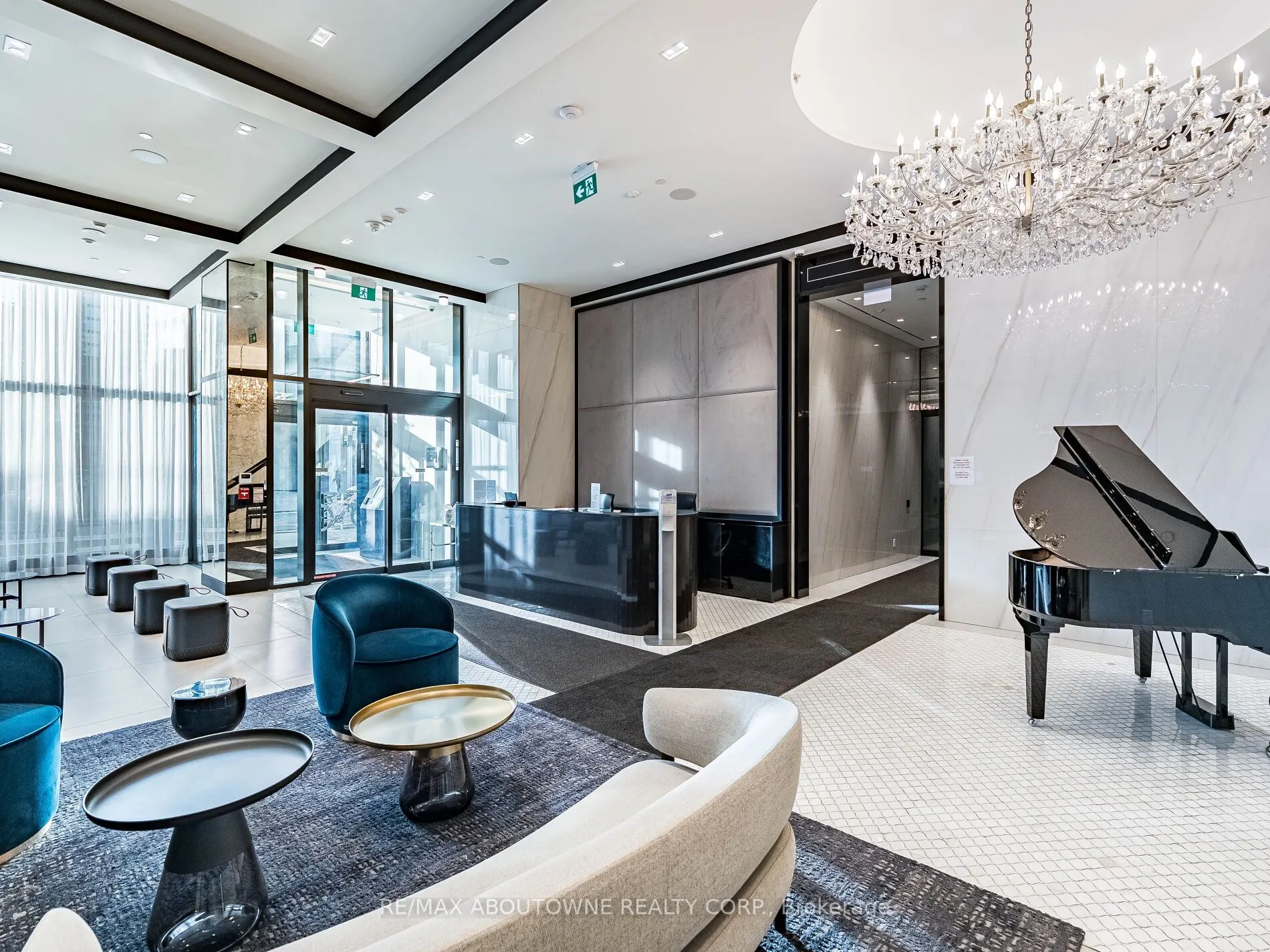 8 Wellesley Street, #1116