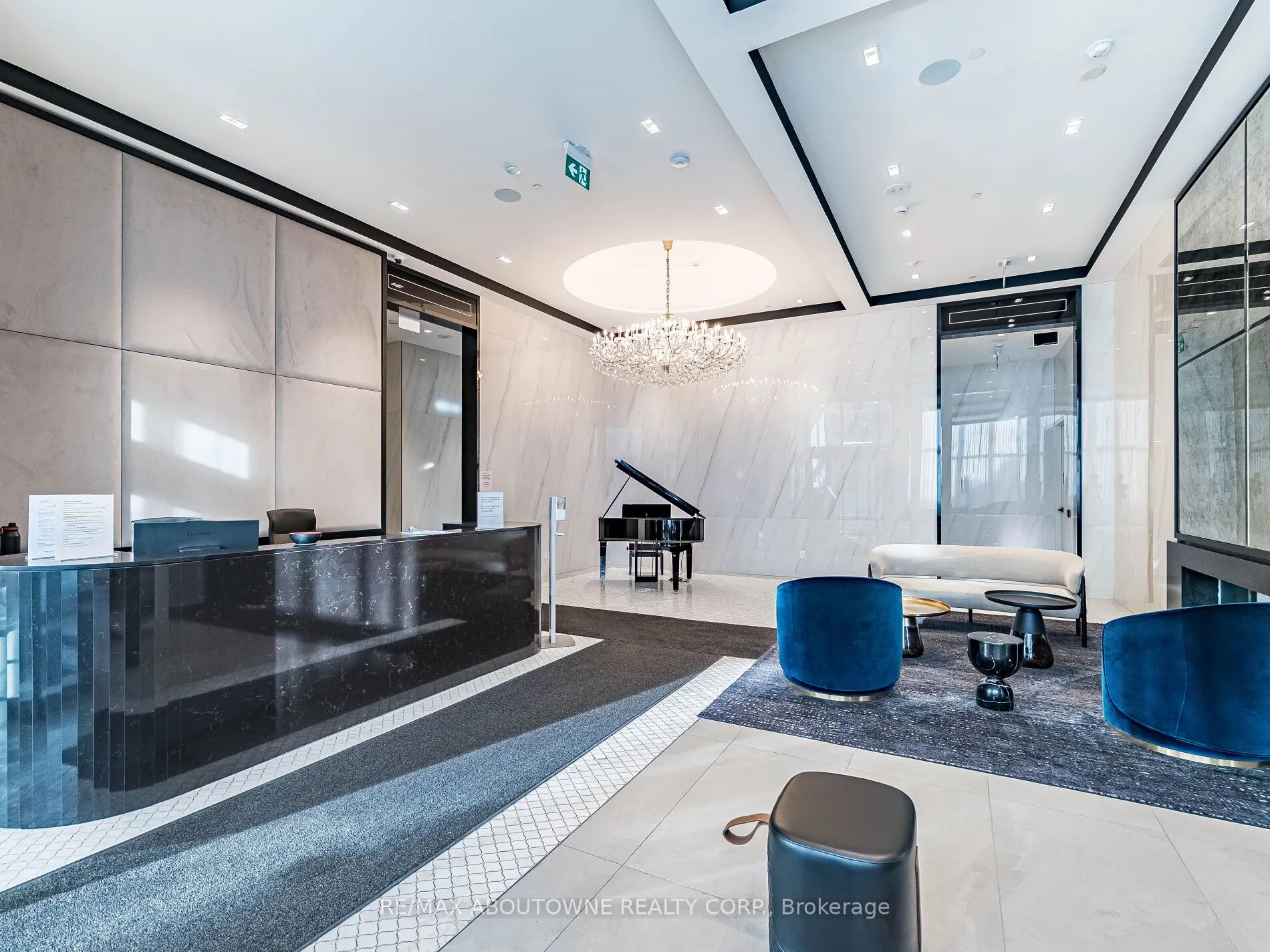 8 Wellesley Street, #1116