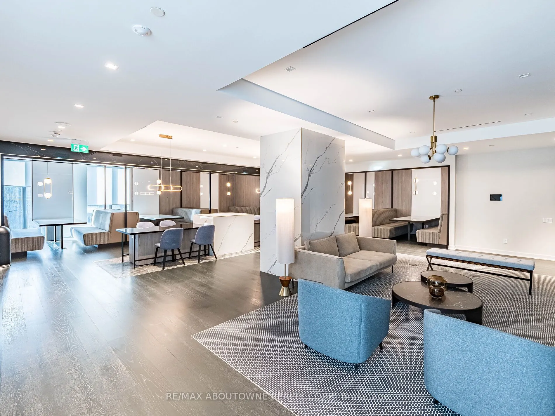 8 Wellesley Street, #1116