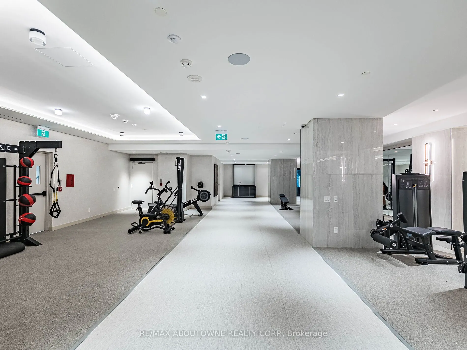 8 Wellesley Street, #1116