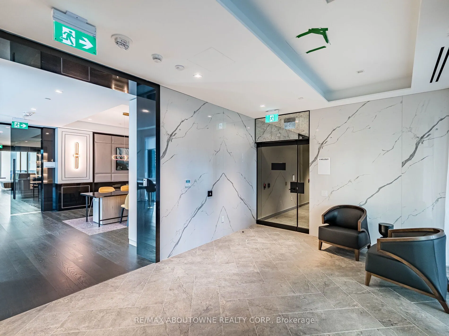 8 Wellesley Street, #1116