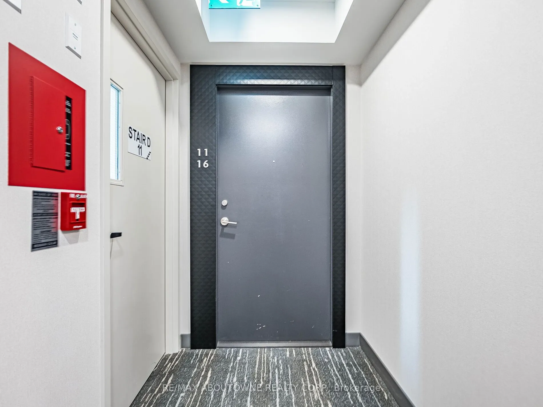 8 Wellesley Street, #1116