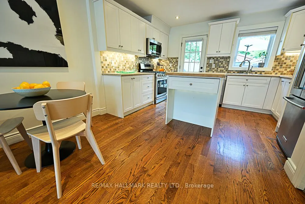 3318 Bathurst Street