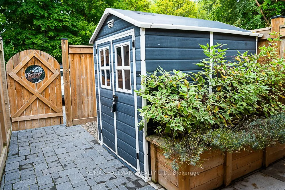 3318 Bathurst Street