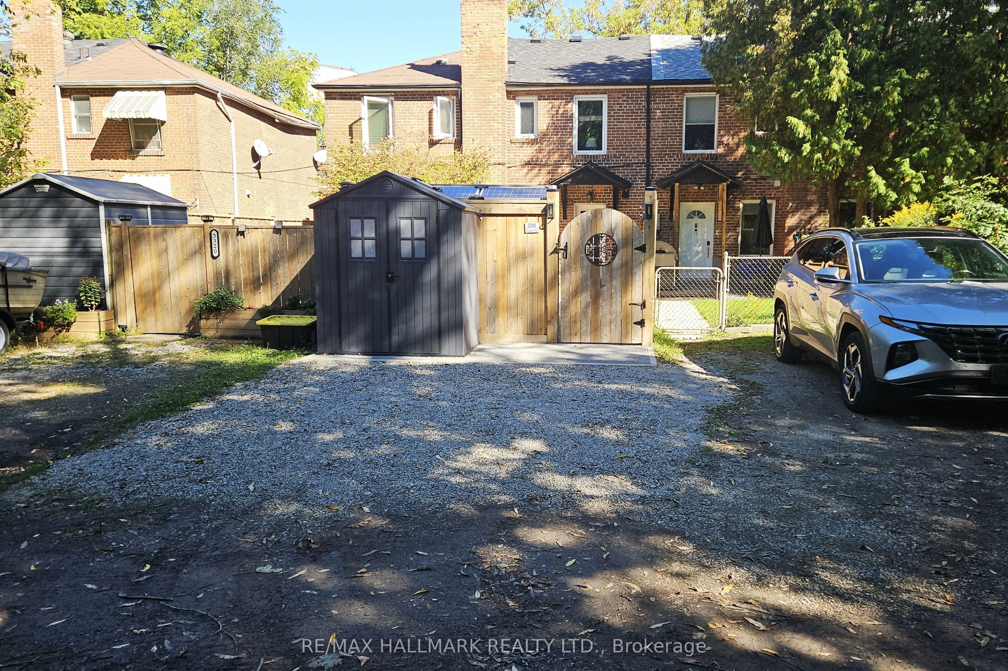 3318 Bathurst Street
