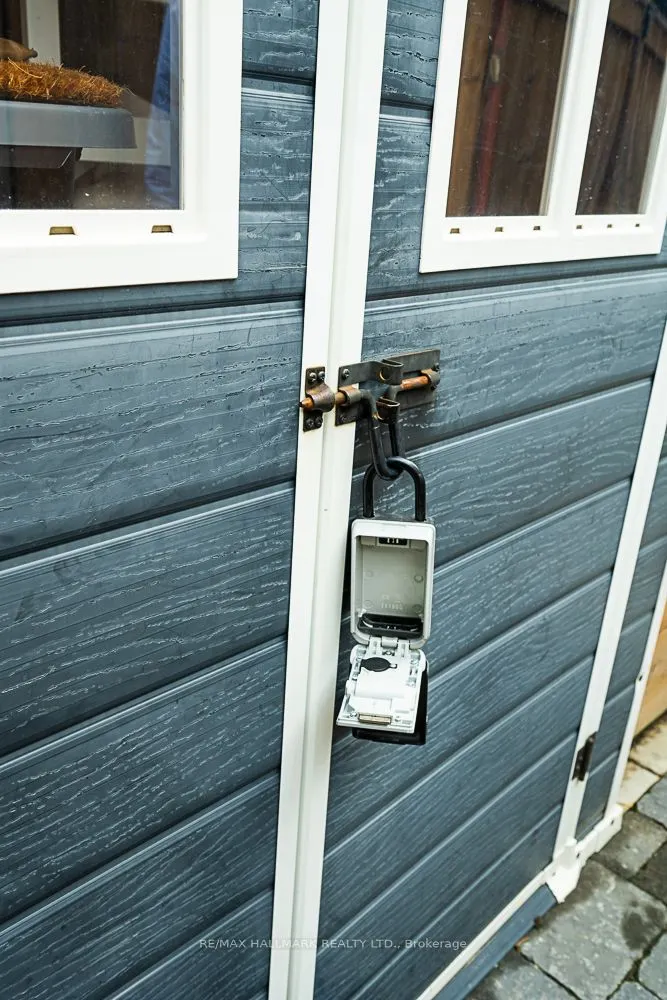 3318 Bathurst Street