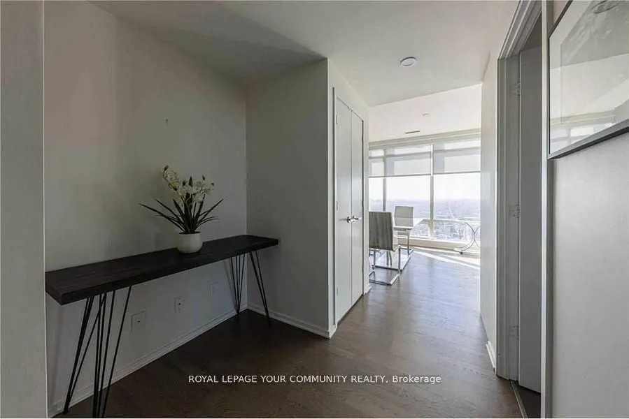 1 Bloor Street E, #5409F