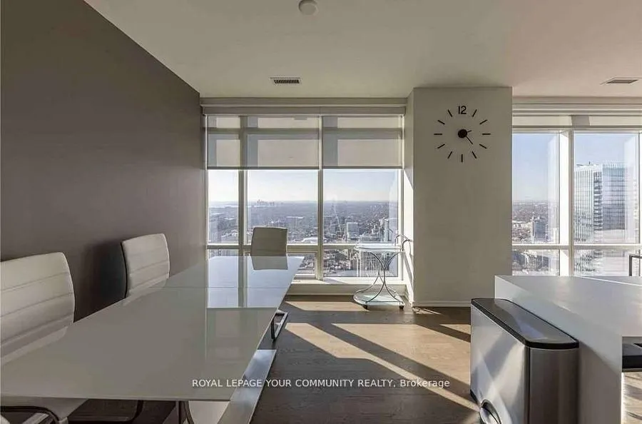 1 Bloor Street E, #5409F