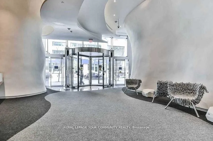 1 Bloor Street E, #5409F