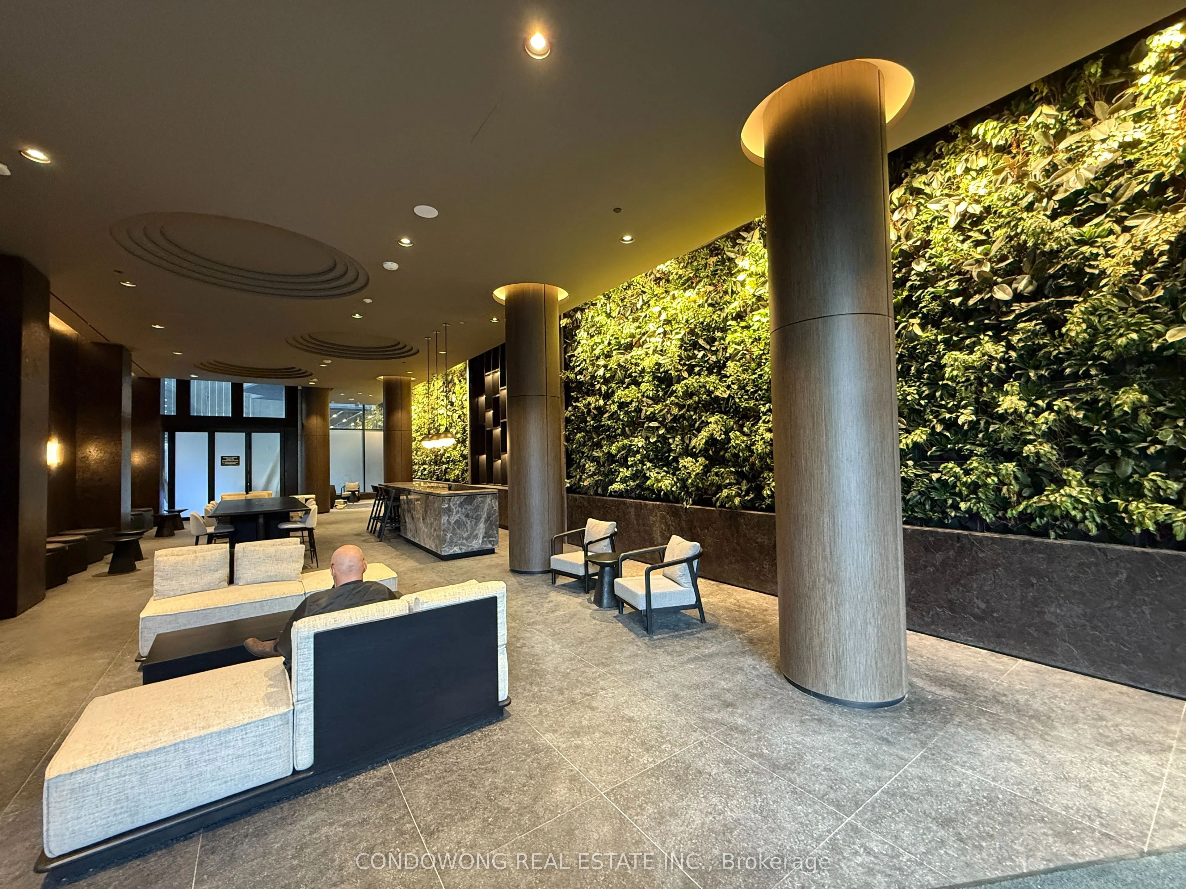 120 Broadway Avenue, #1106