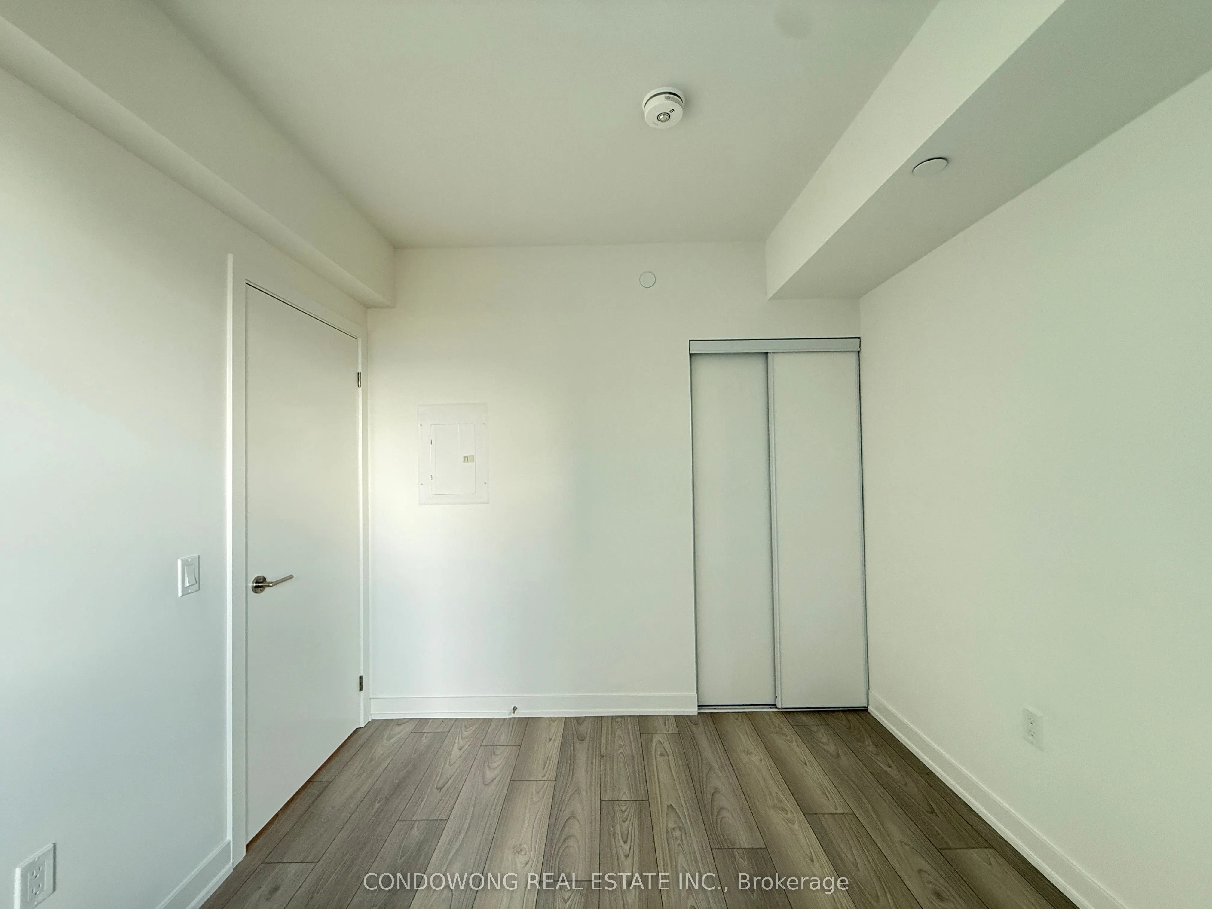 120 Broadway Avenue, #1106