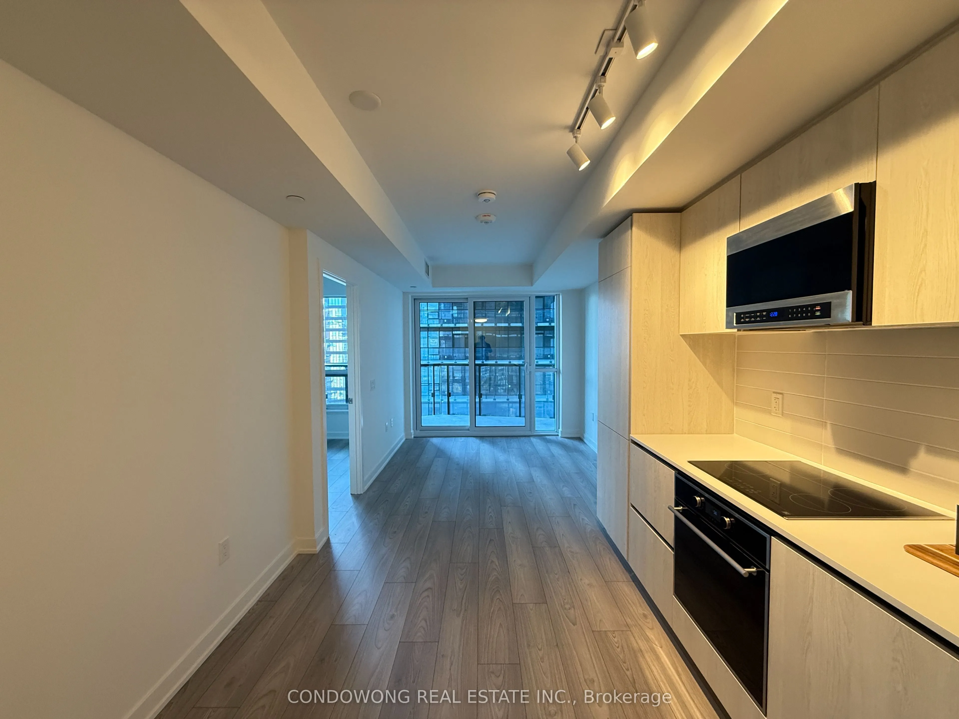 120 Broadway Avenue, #1106
