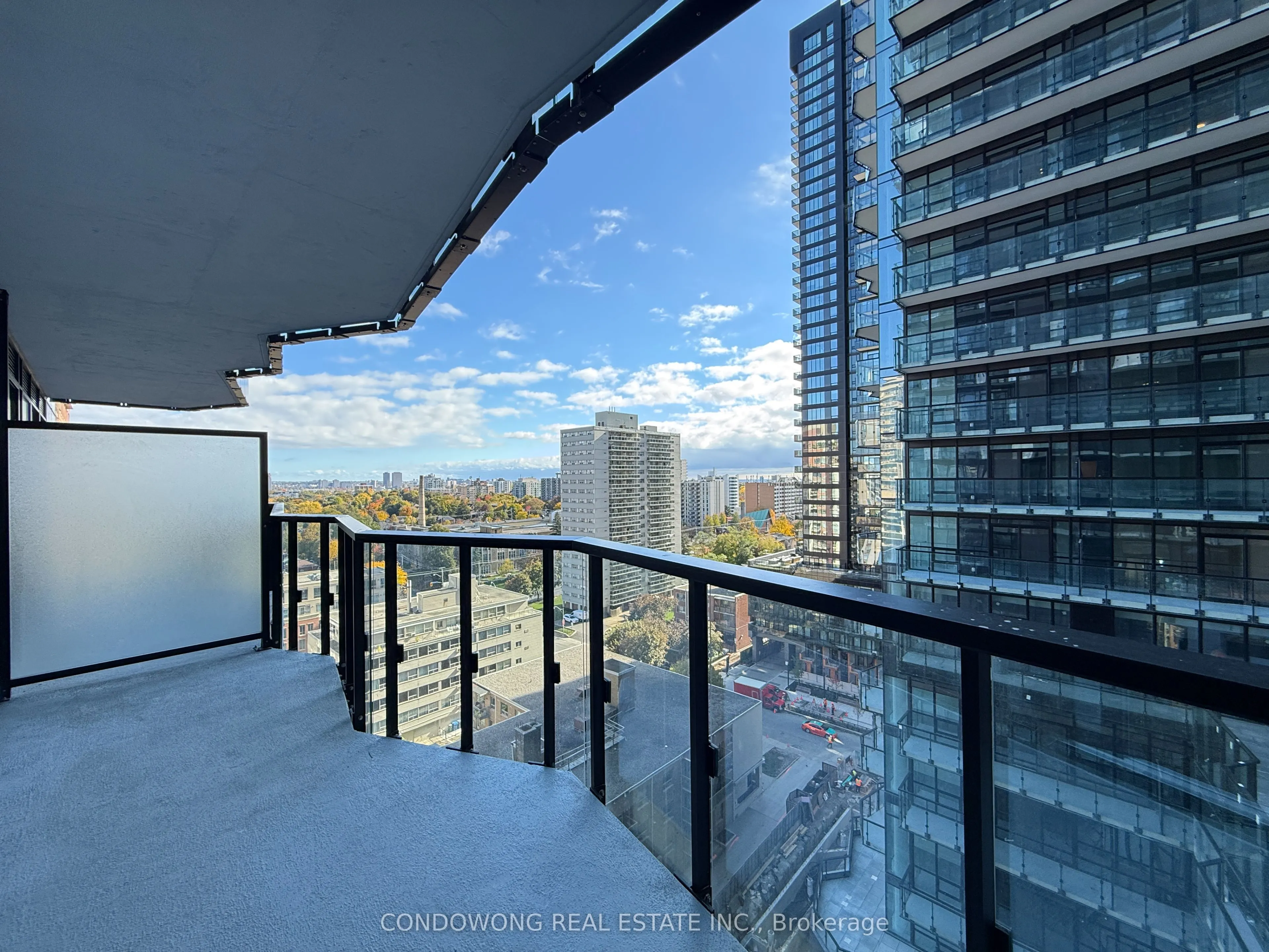 120 Broadway Avenue, #1106
