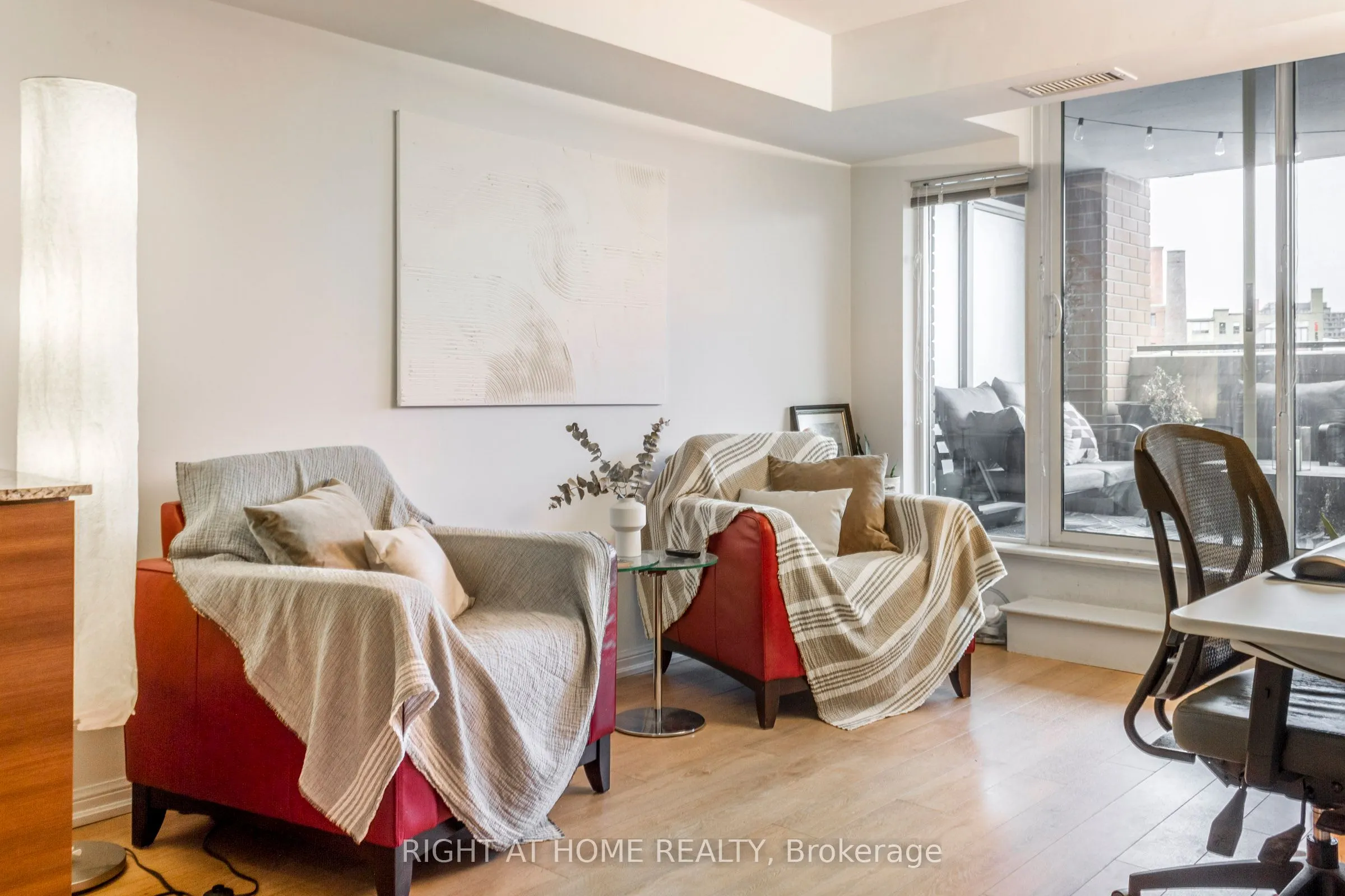 125 Western Battery Road W, #214