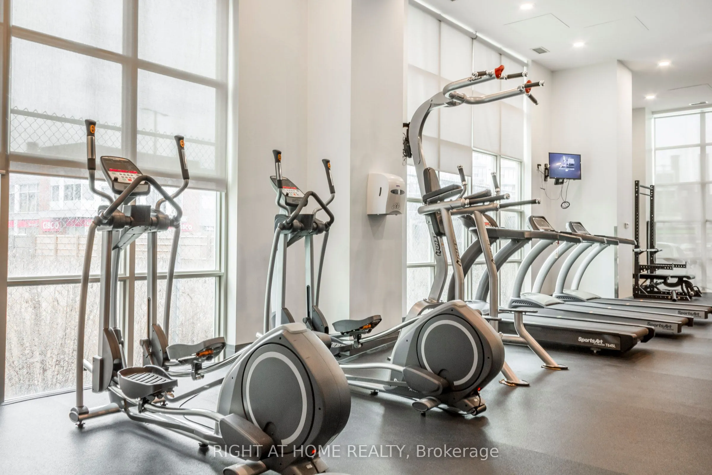 125 Western Battery Road W, #214