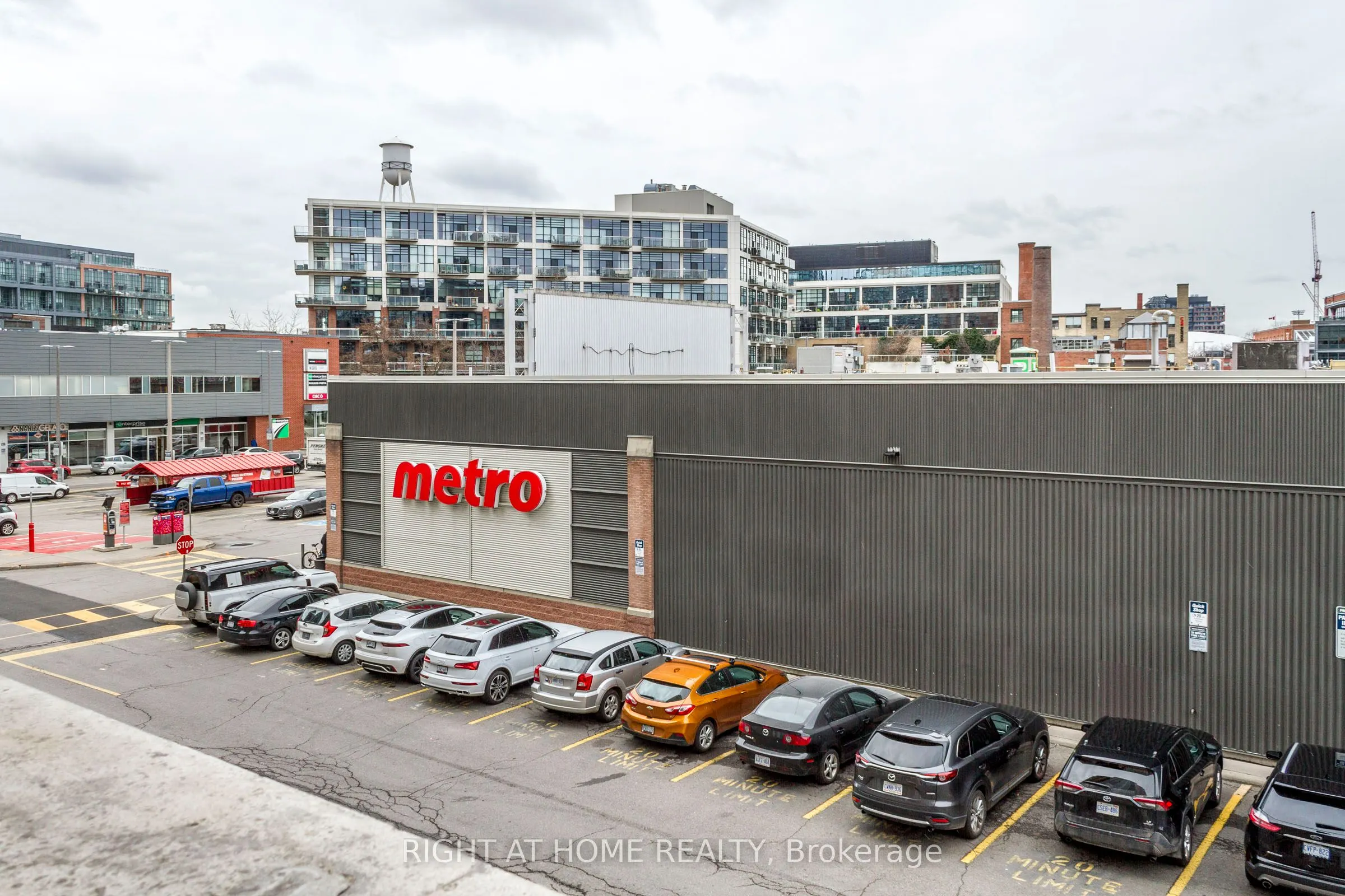 125 Western Battery Road W, #214