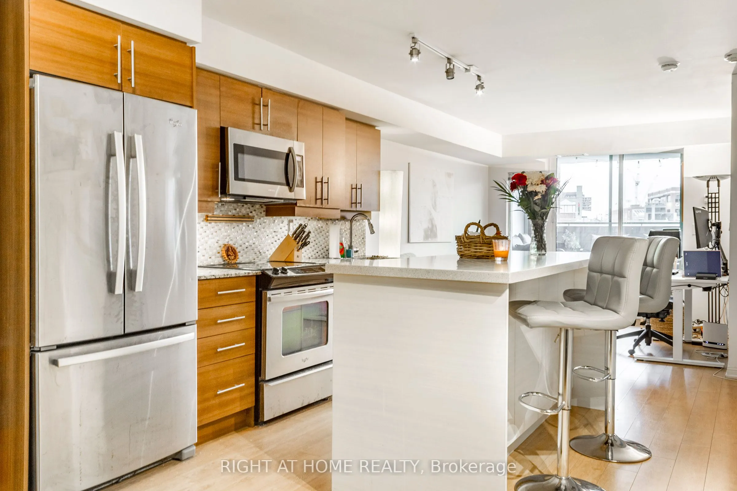 125 Western Battery Road W, #214