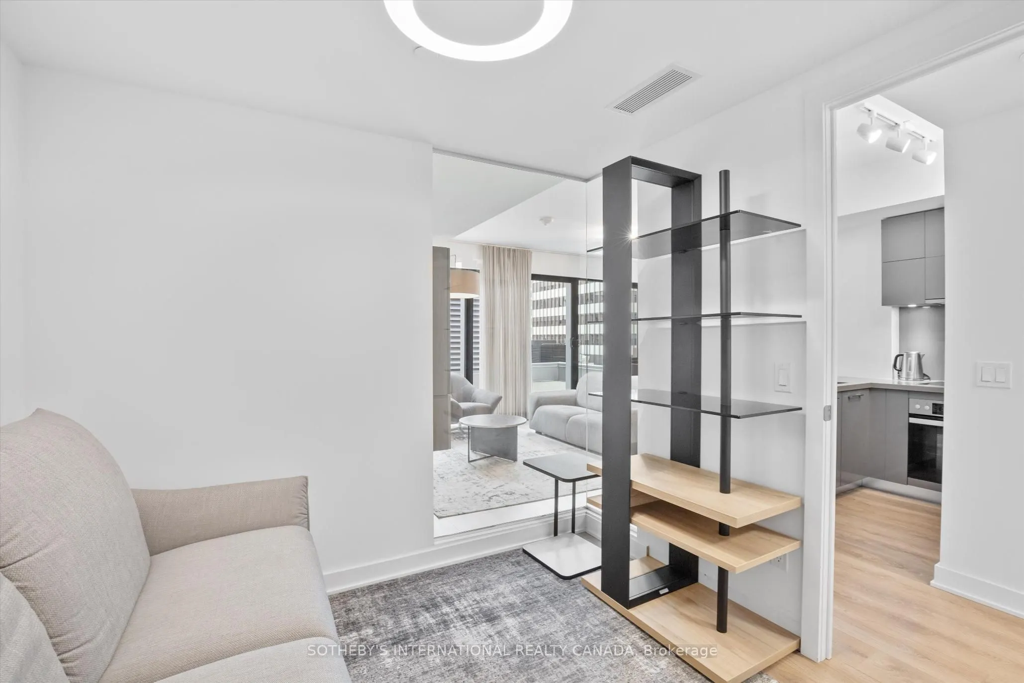 188 Cumberland Street, #604