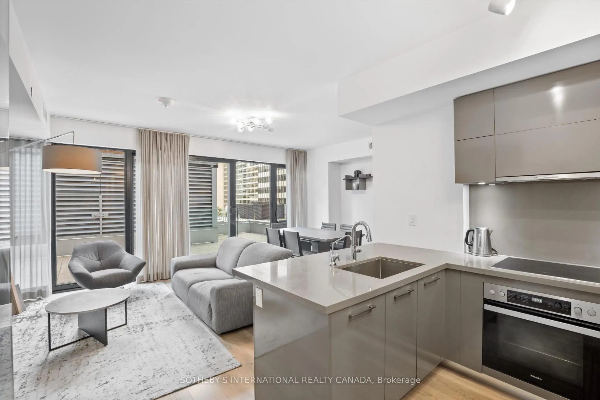 188 Cumberland Street, #604