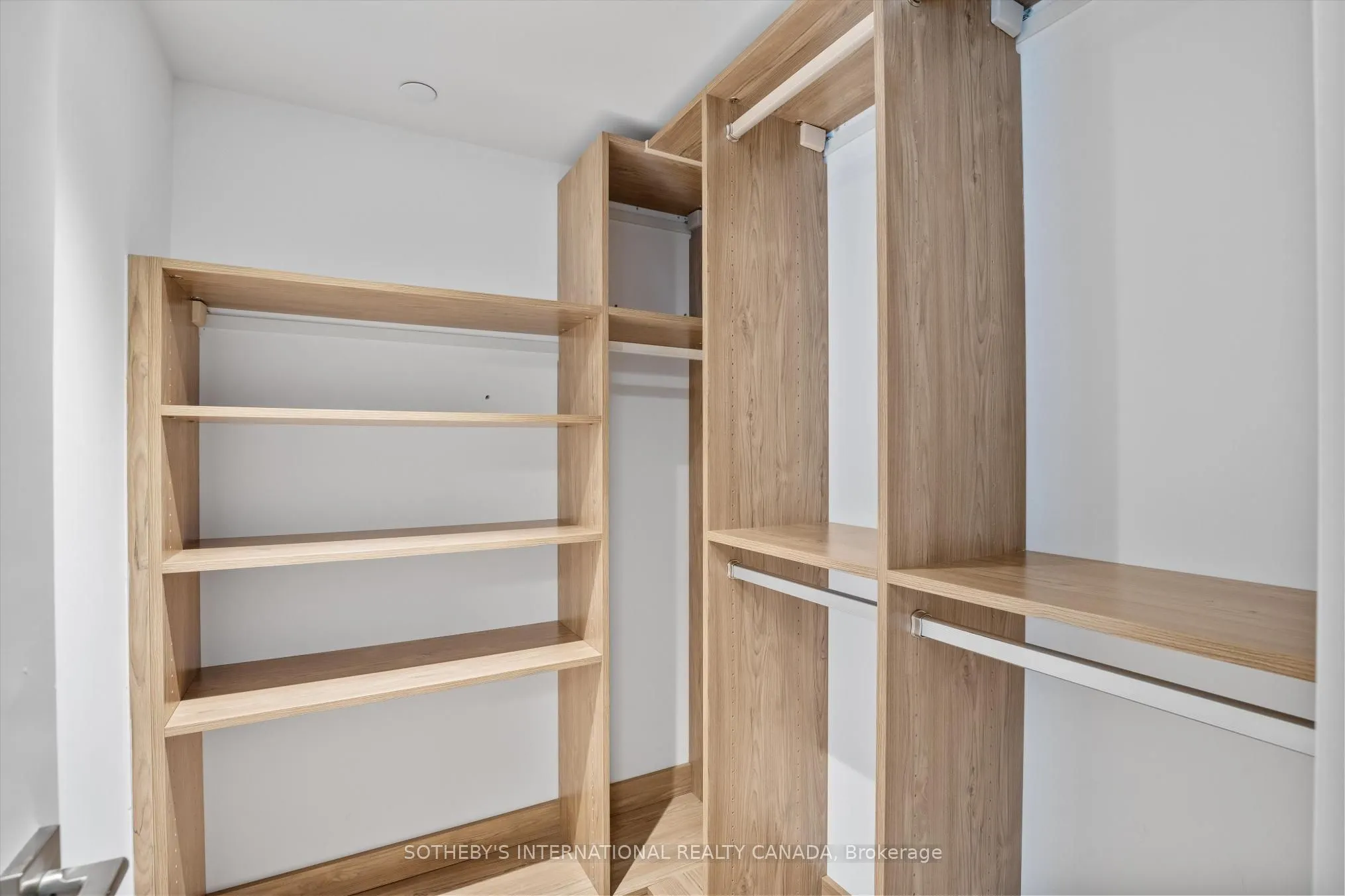 188 Cumberland Street, #604