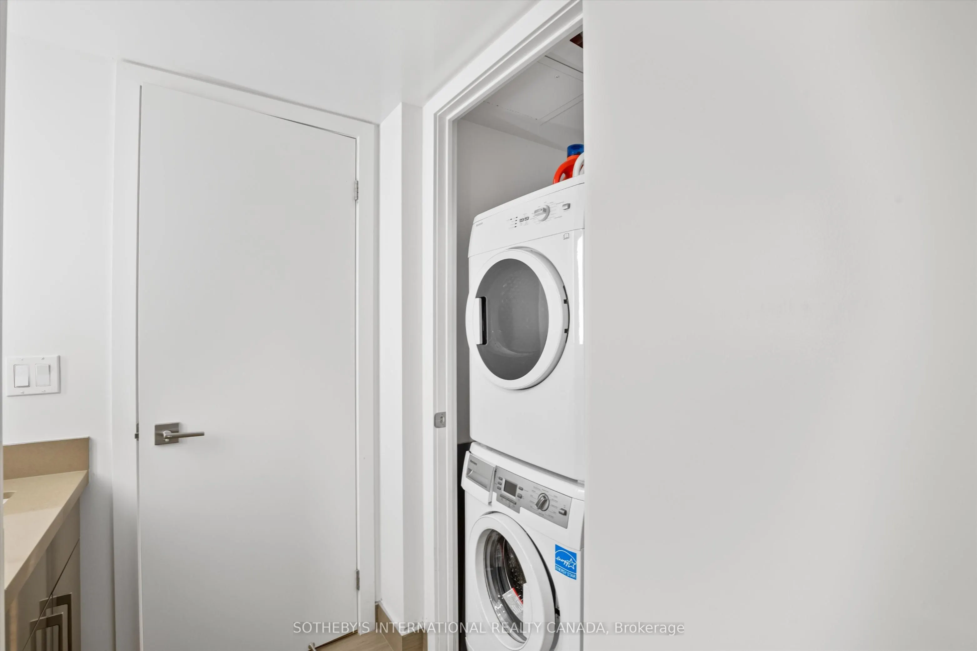 188 Cumberland Street, #604