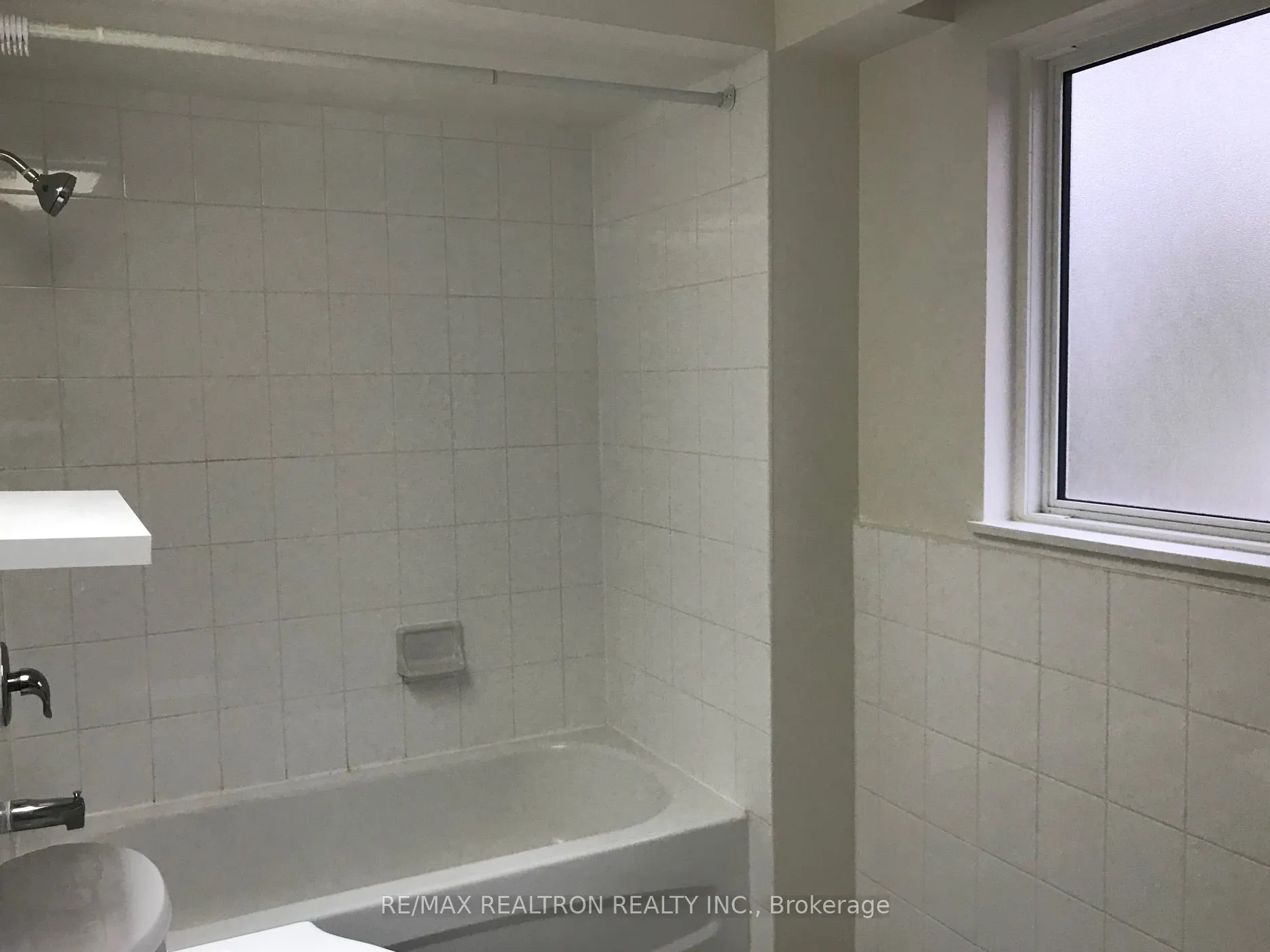 60 Finch Avenue E, #Front