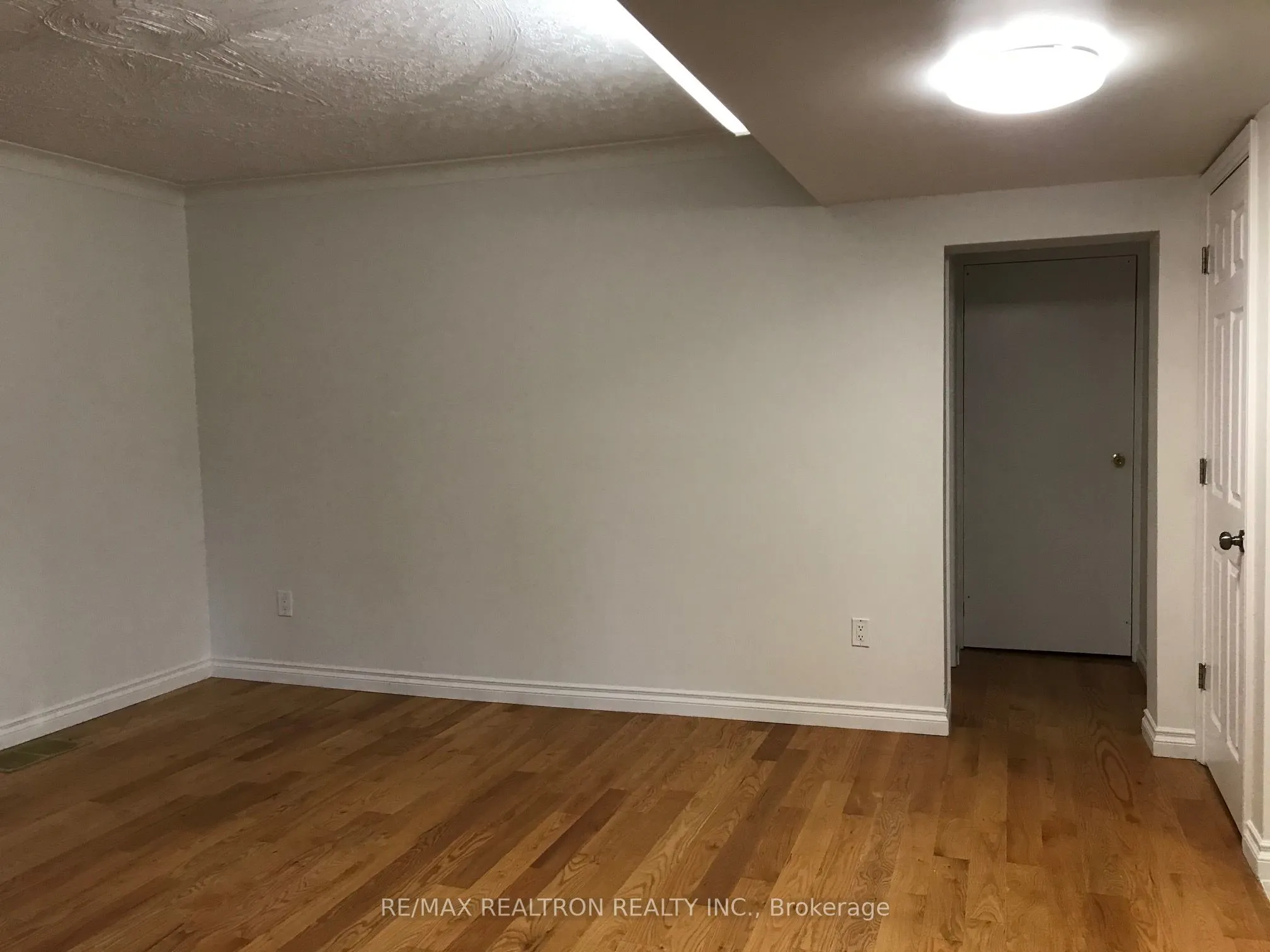 60 Finch Avenue E, #Front