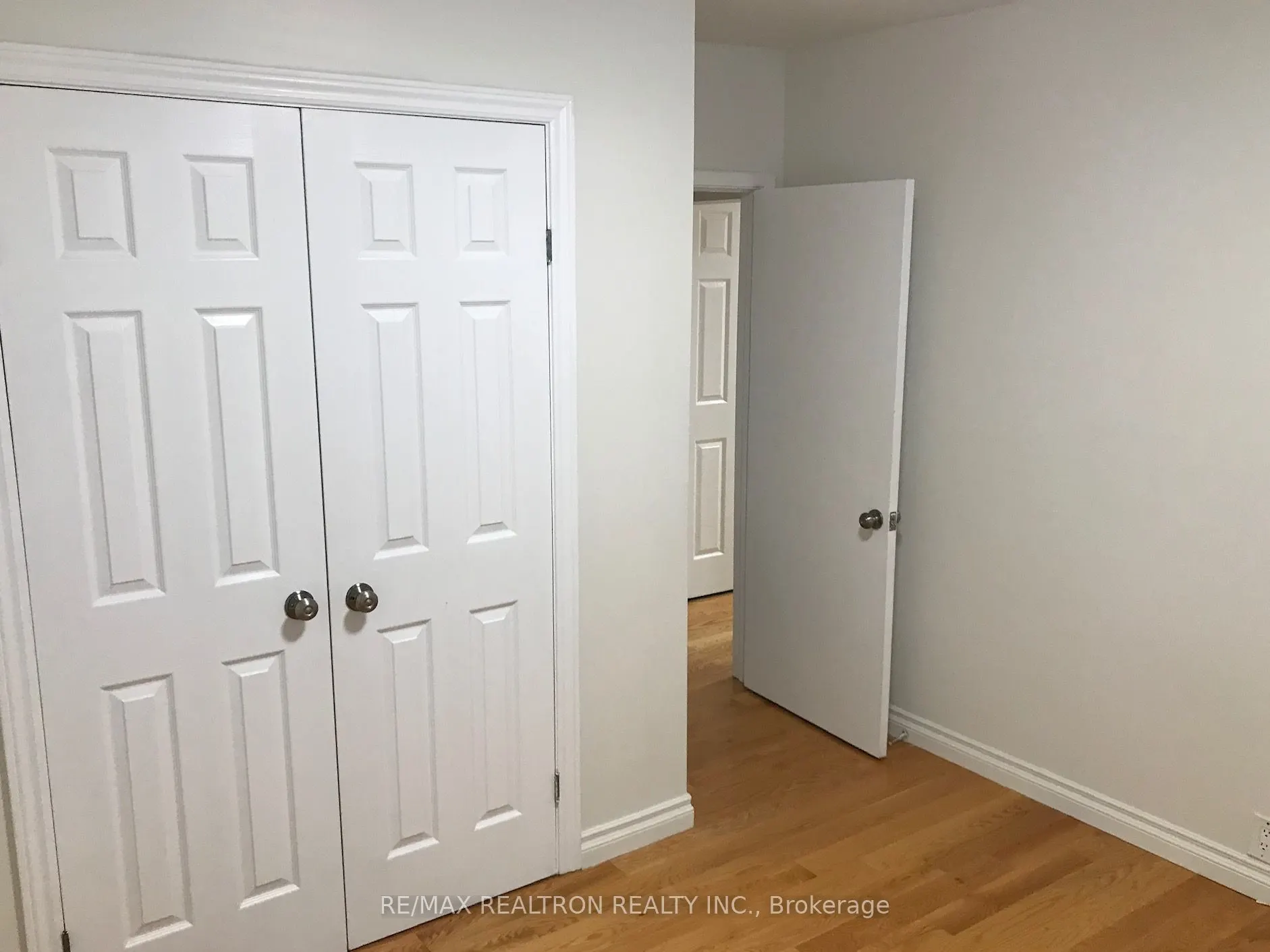 60 Finch Avenue E, #Front