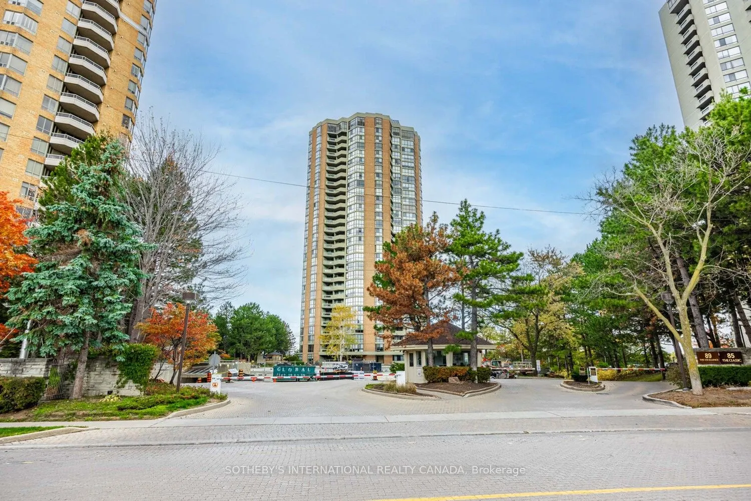 85 Skymark Drive, #2503