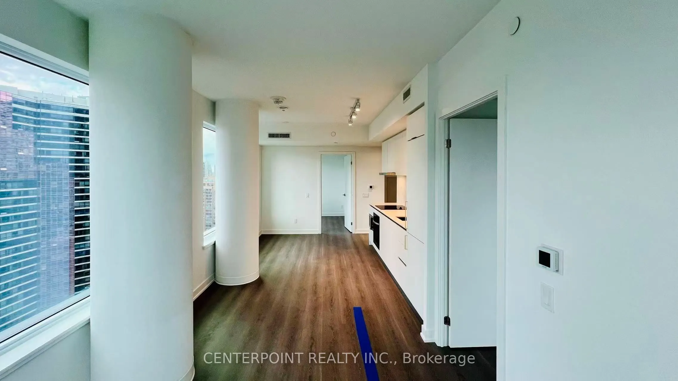 8 Wellesley Street W, #2916