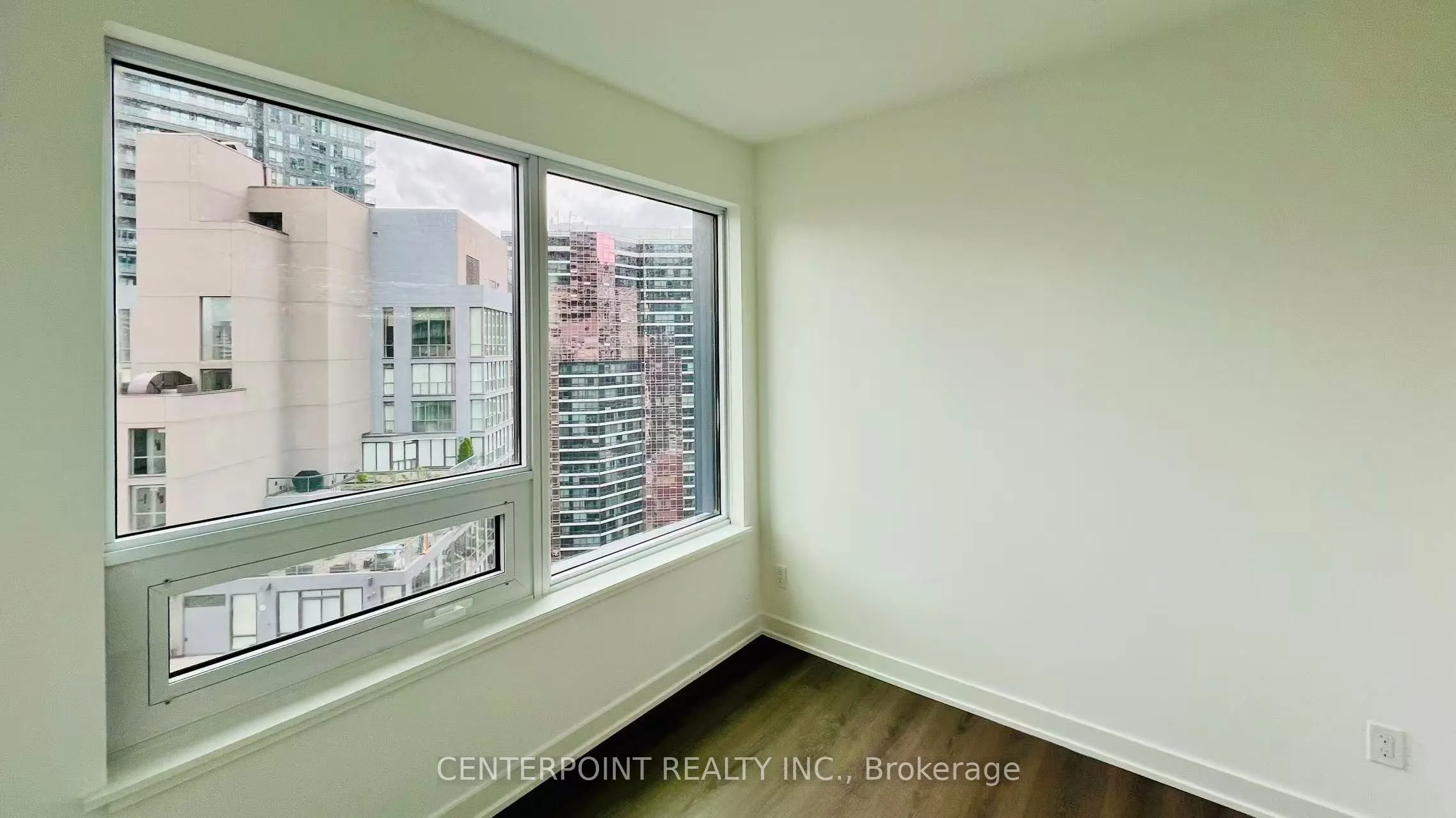 8 Wellesley Street W, #2916