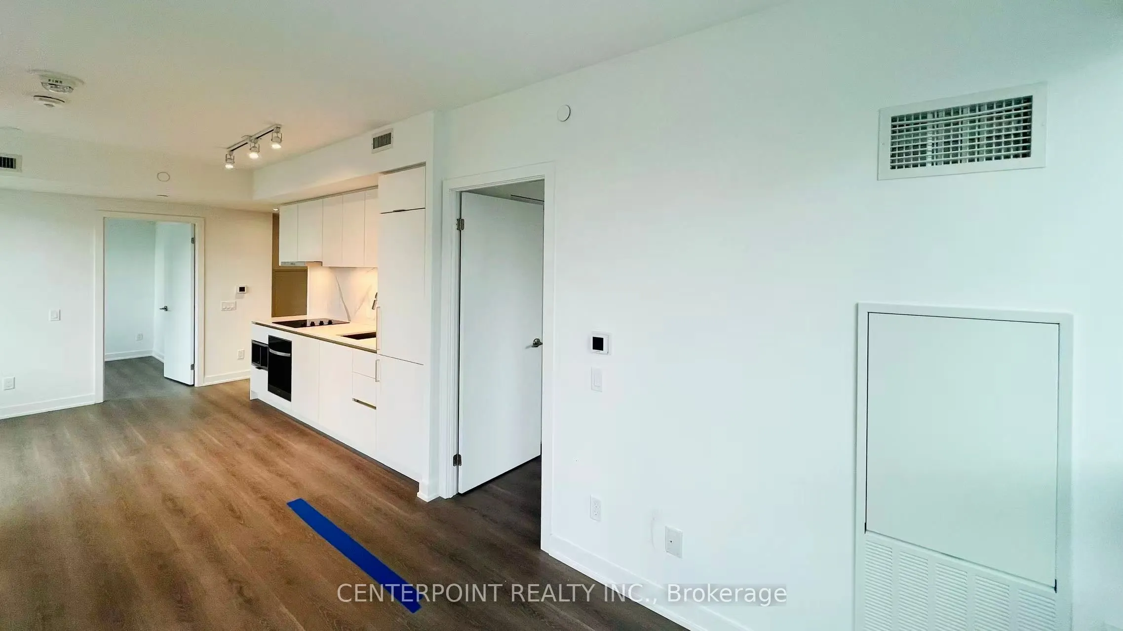 8 Wellesley Street W, #2916