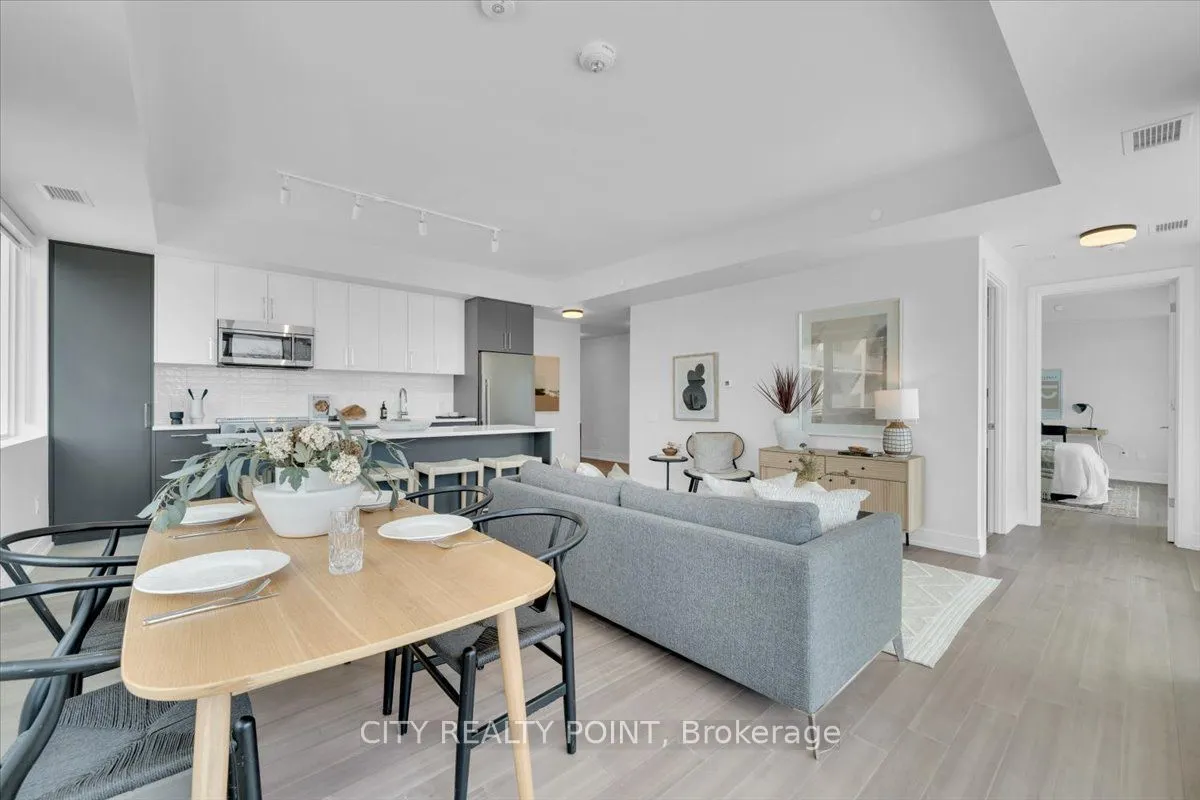 664 Spadina Avenue #1001