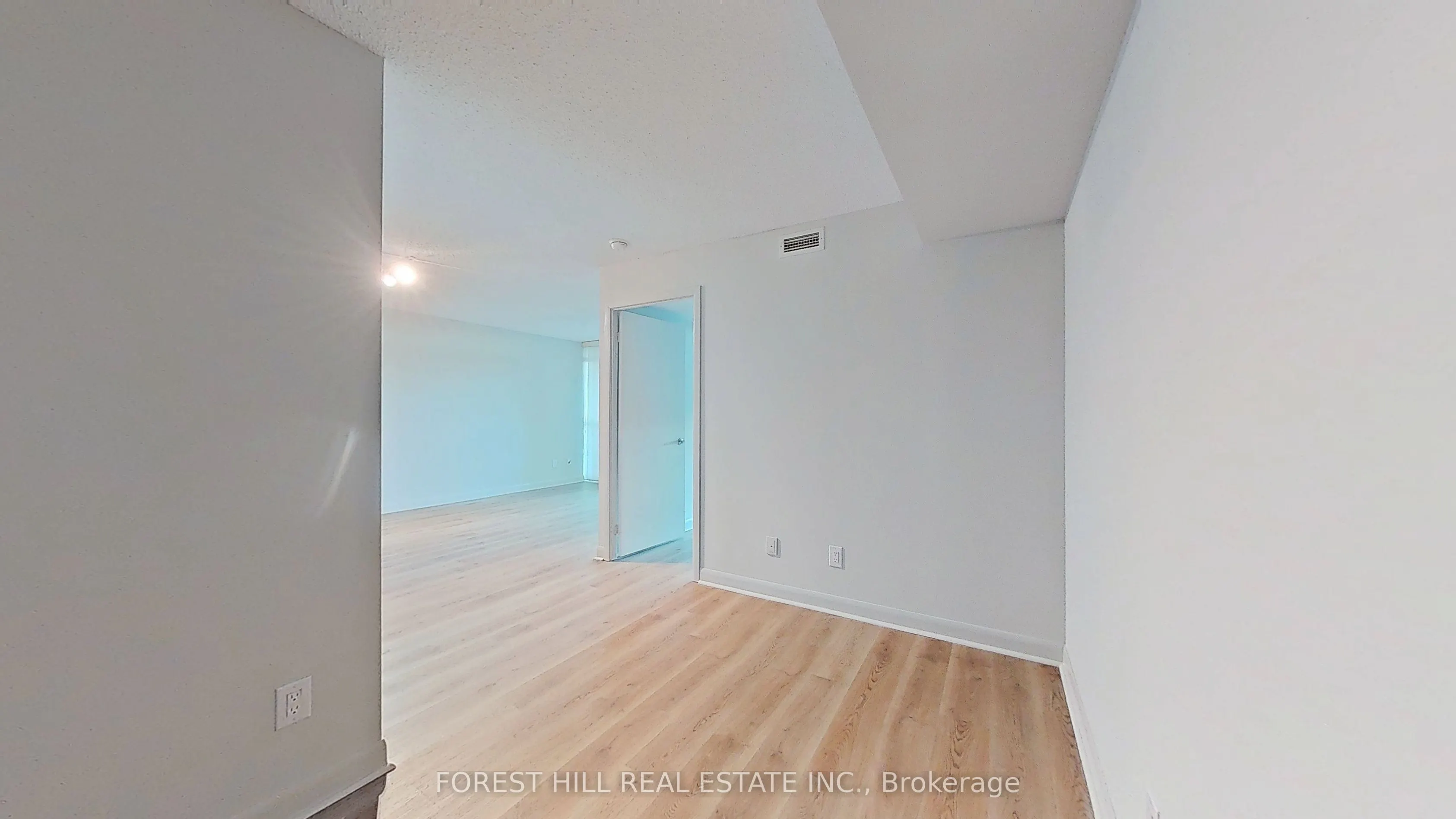 525 Wilson Avenue, #409