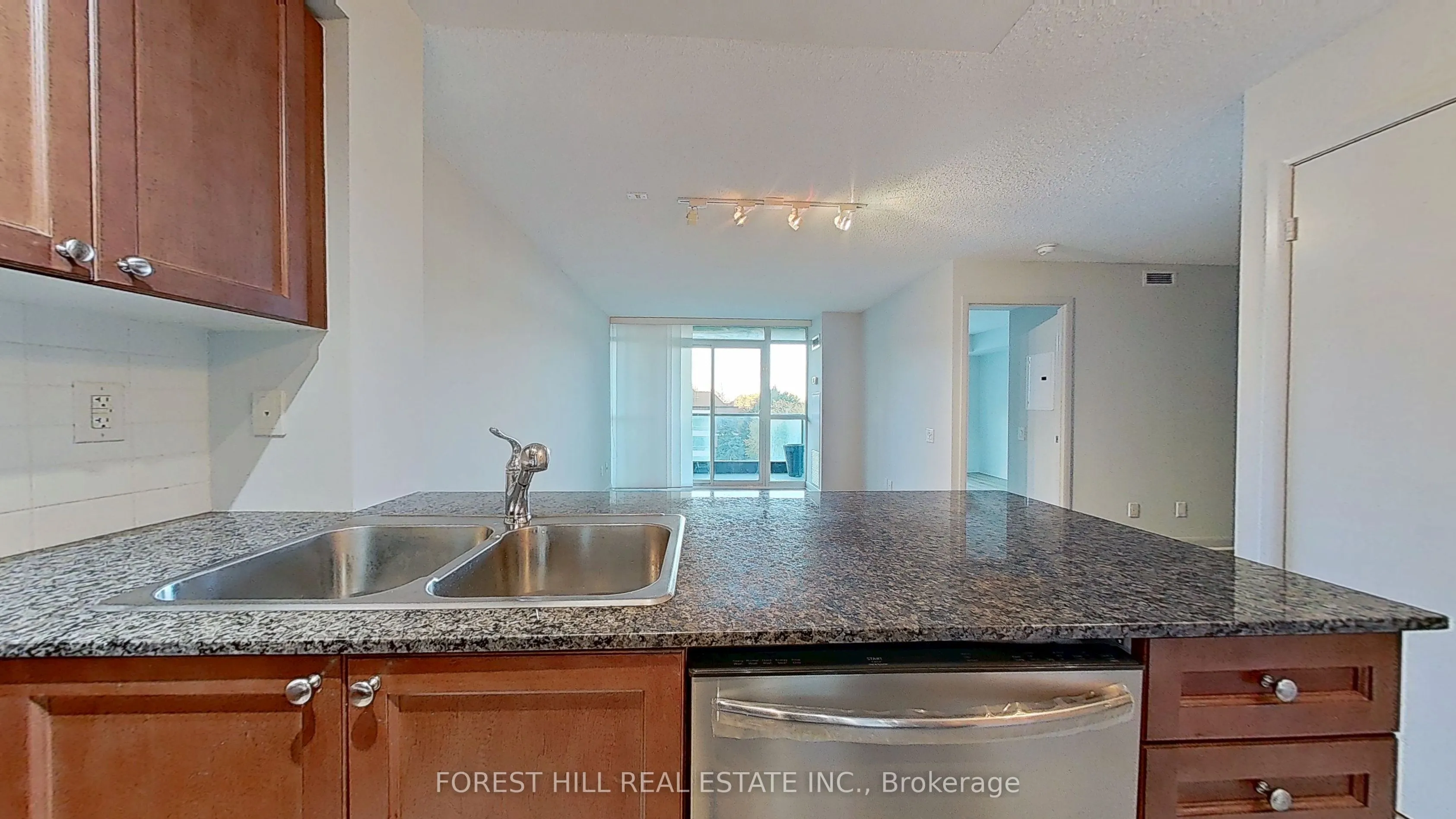 525 Wilson Avenue, #409