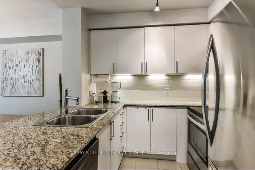 5793 Yonge Street, #607