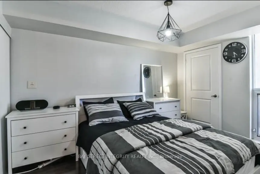 5793 Yonge Street, #607