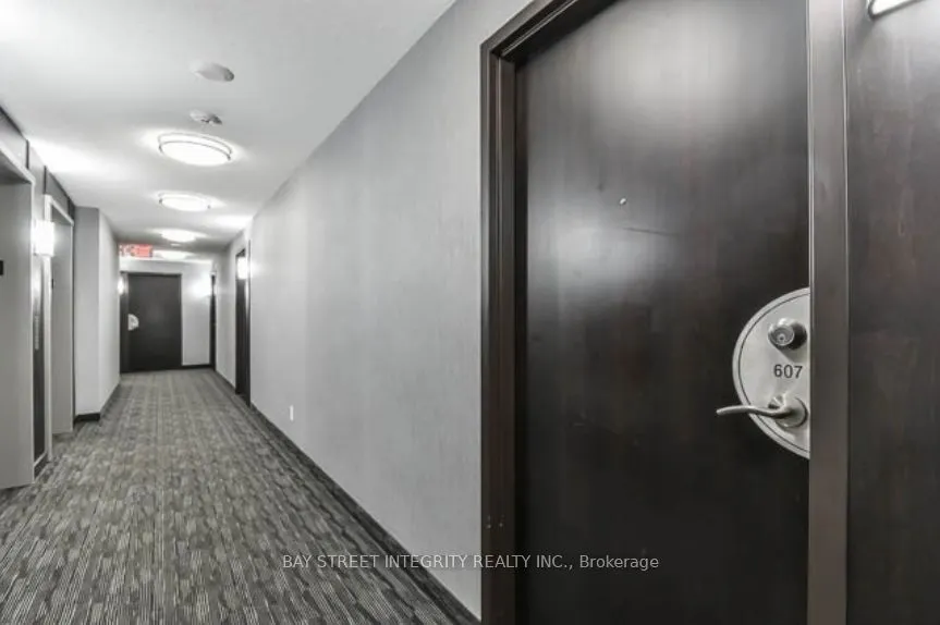 5793 Yonge Street, #607