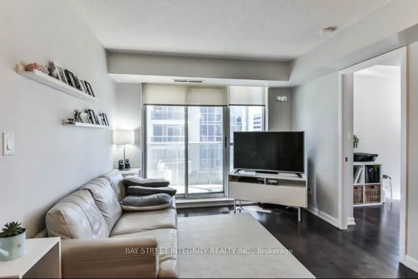 5793 Yonge Street, #607
