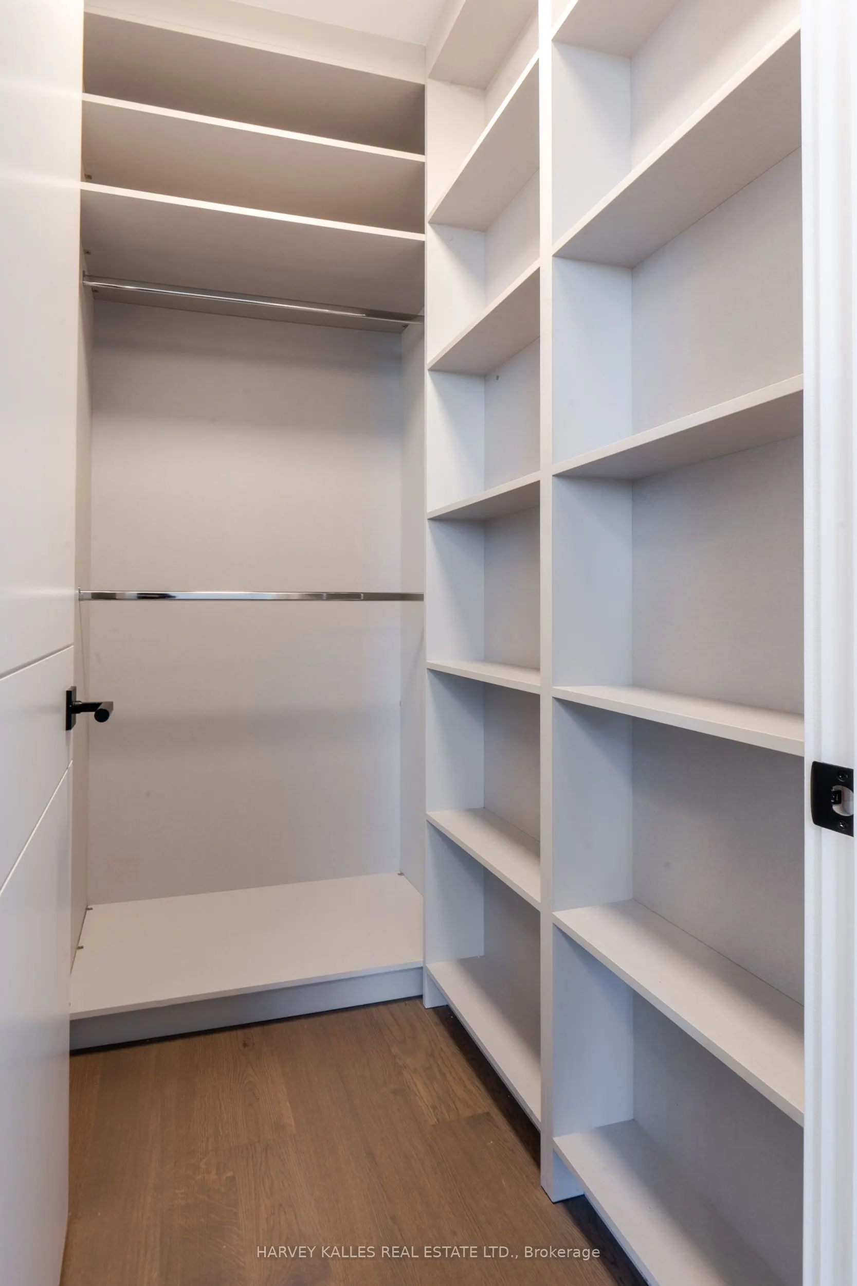 215 Lonsdale Road, #705